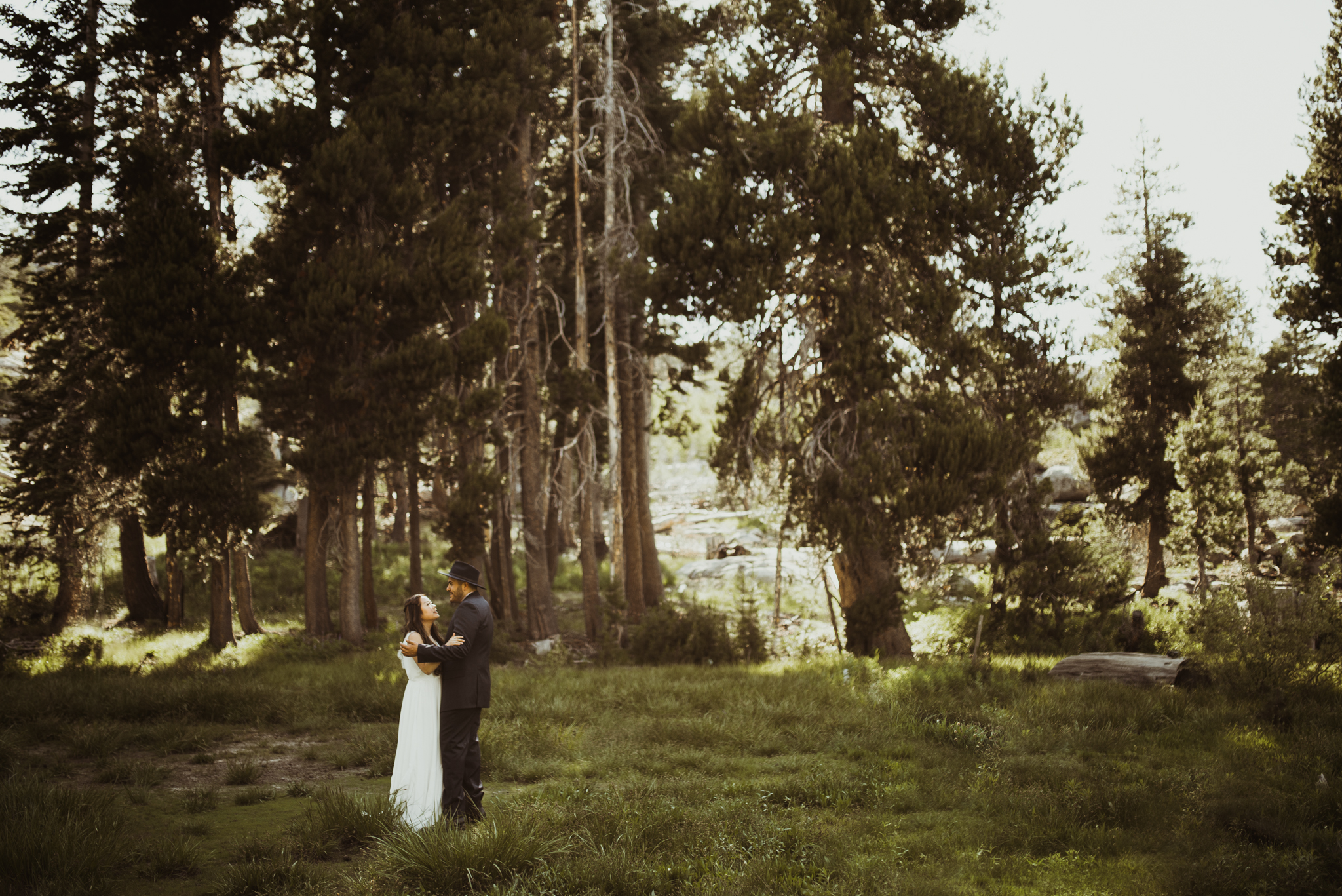 ©Isaiah & Taylor Photography -The Hideout Wedding, Kirkwood California, Lake Tahoe Wedding Photographer-110.jpg