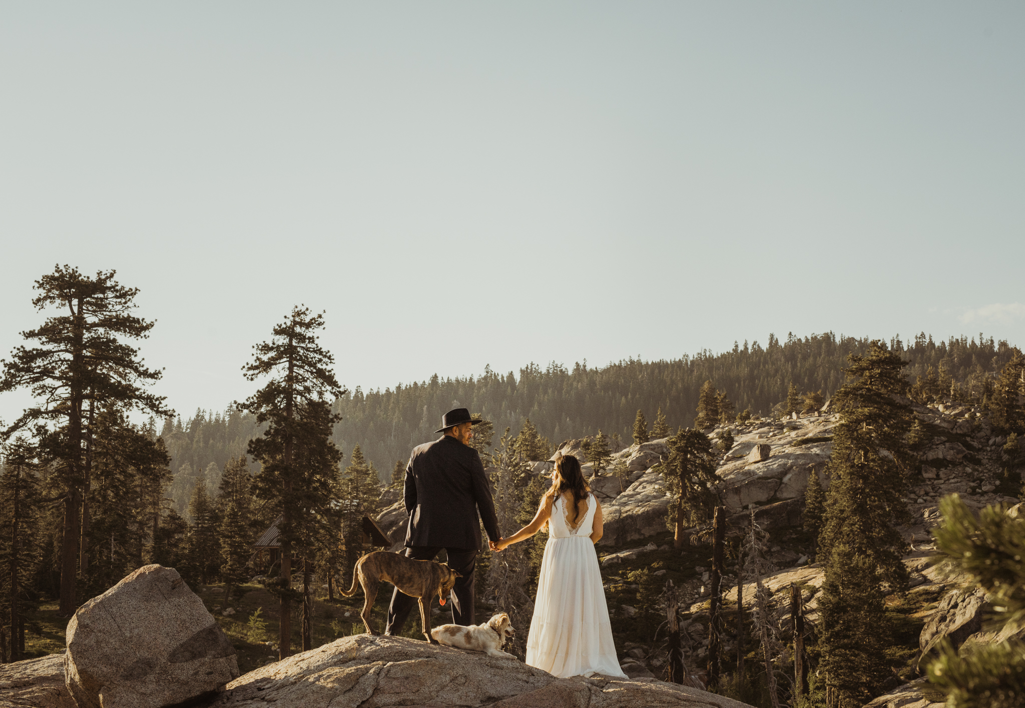 ©Isaiah & Taylor Photography -The Hideout Wedding, Kirkwood California, Lake Tahoe Wedding Photographer-165.jpg