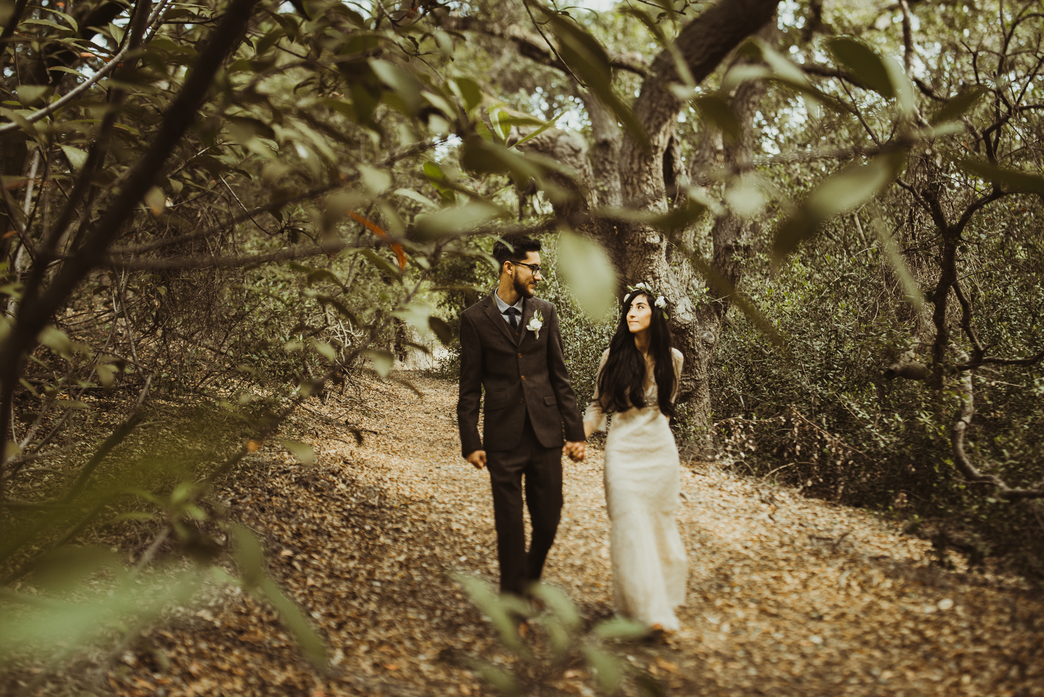 ©Isaiah-&-Taylor-Photography---Oak-Canyon-Nature-Center-Wedding,-Anaheim-Hills-025.jpg