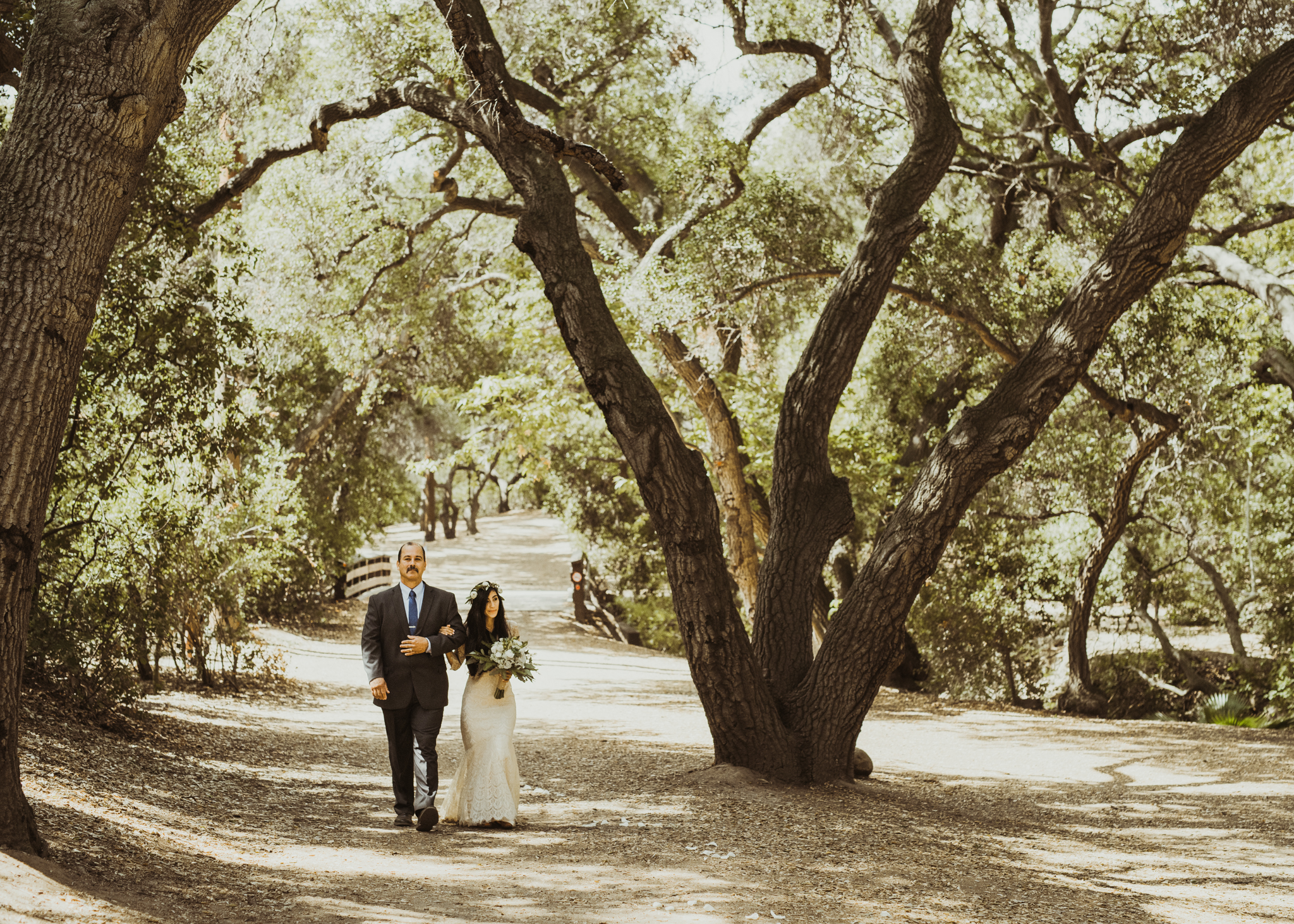 ©Isaiah-&-Taylor-Photography---Oak-Canyon-Nature-Center-Wedding,-Anaheim-Hills-040.jpg