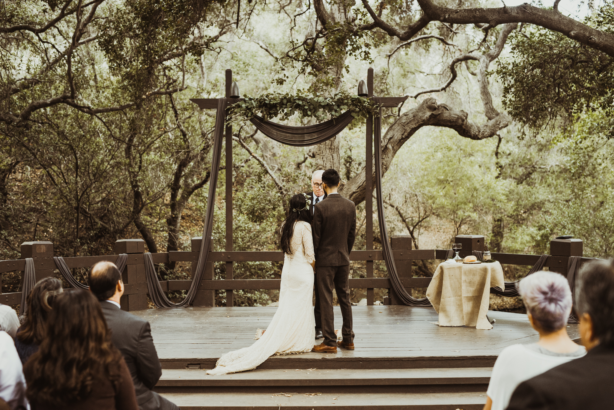 ©Isaiah-&-Taylor-Photography---Oak-Canyon-Nature-Center-Wedding,-Anaheim-Hills-049.jpg