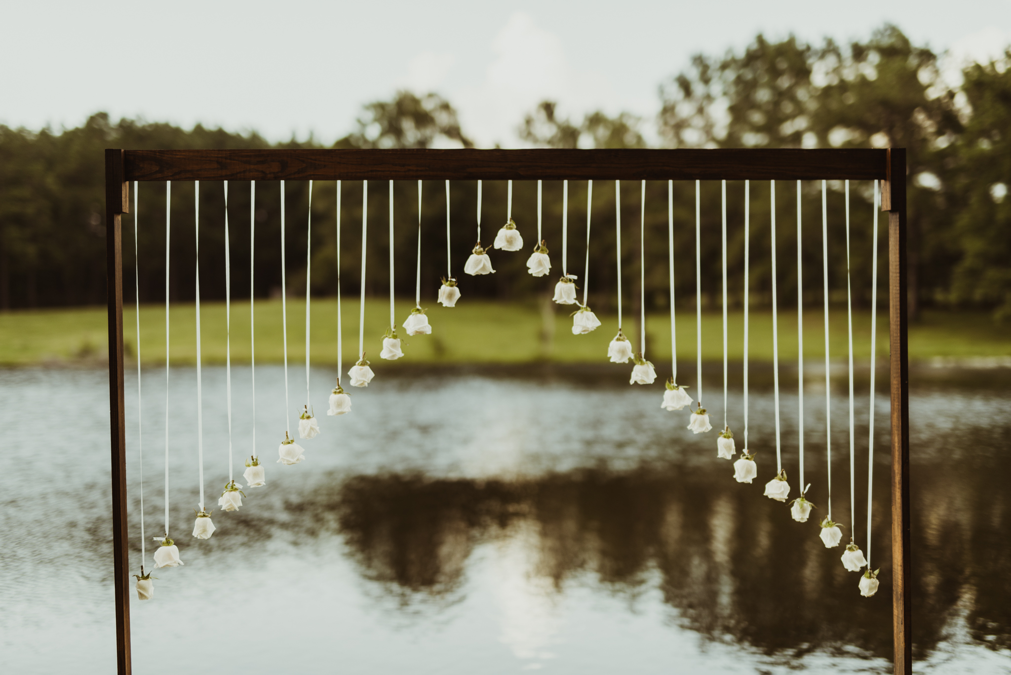 ©Isaiah & Taylor Photography - Lakeside Barn Wedding, Private Estate, Poplarville Mississippi-46.jpg