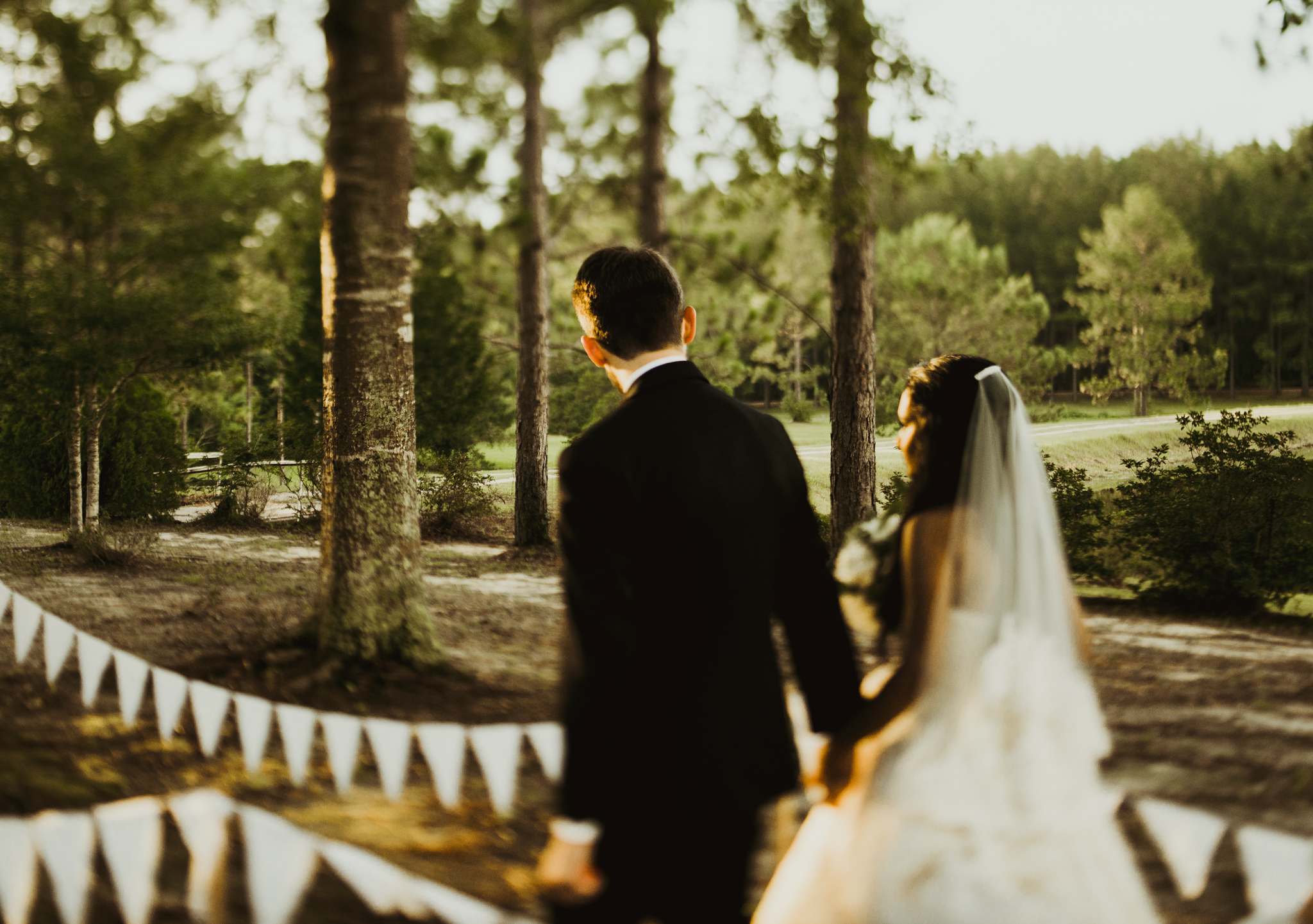 ©Isaiah & Taylor Photography - Lakeside Barn Wedding, Private Estate, Poplarville Mississippi-81.jpg