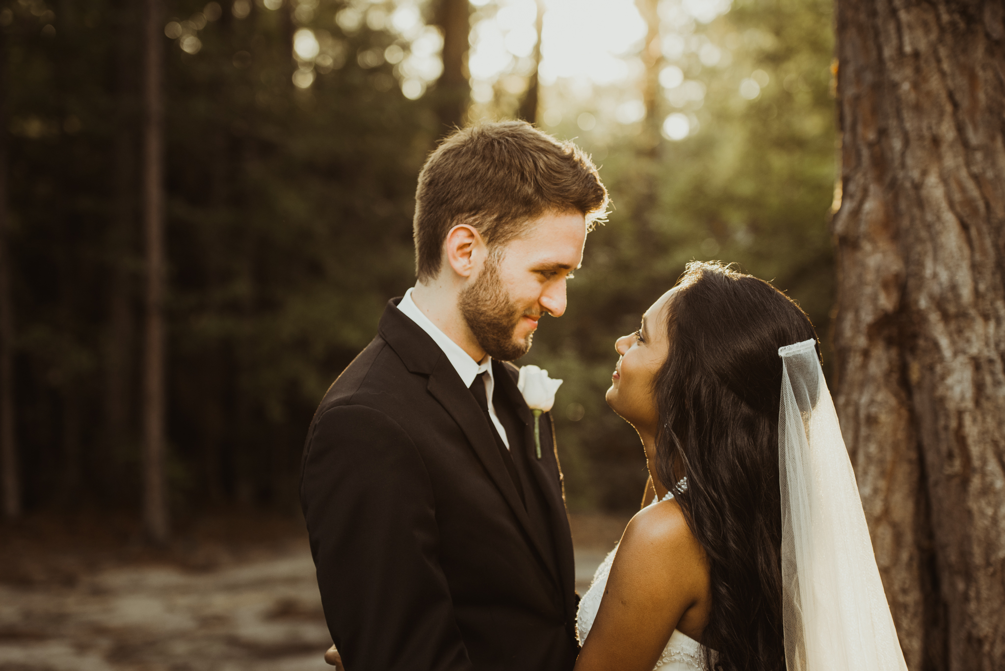 ©Isaiah & Taylor Photography - Lakeside Barn Wedding, Private Estate, Poplarville Mississippi-89.jpg