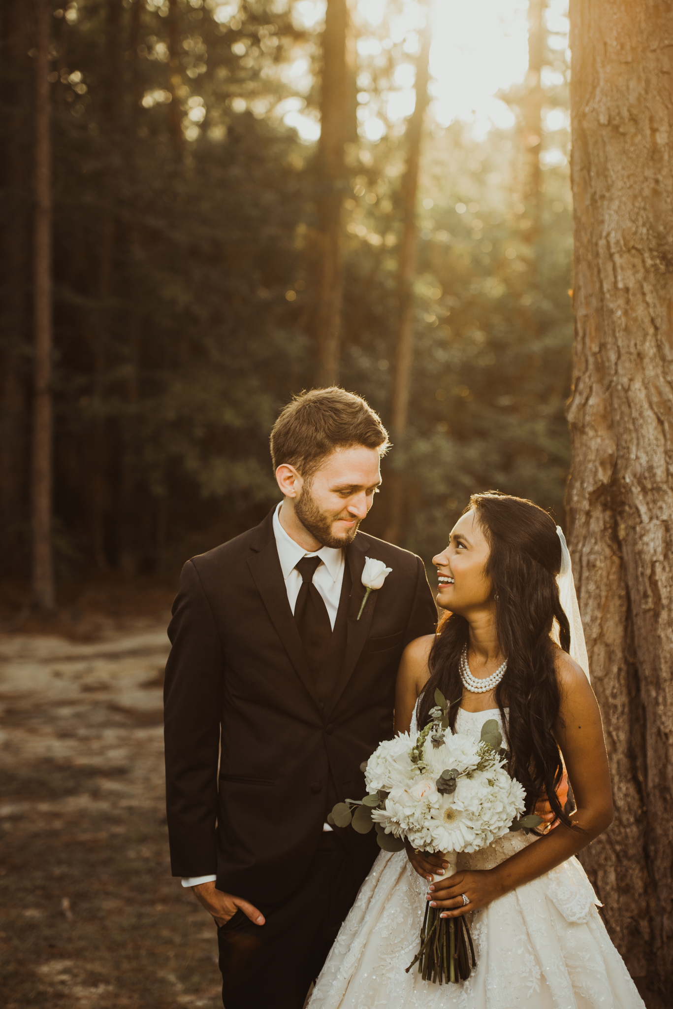 ©Isaiah & Taylor Photography - Lakeside Barn Wedding, Private Estate, Poplarville Mississippi-88.jpg