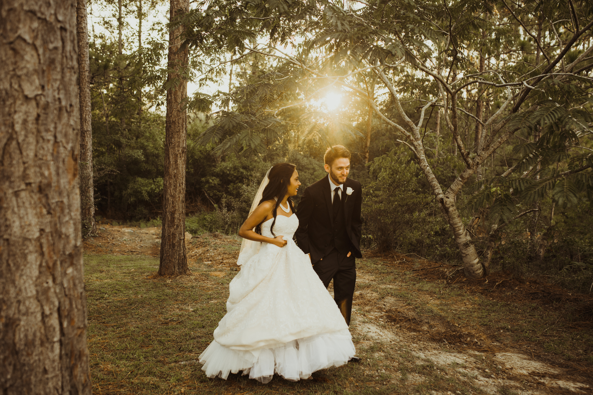 ©Isaiah & Taylor Photography - Lakeside Barn Wedding, Private Estate, Poplarville Mississippi-92.jpg