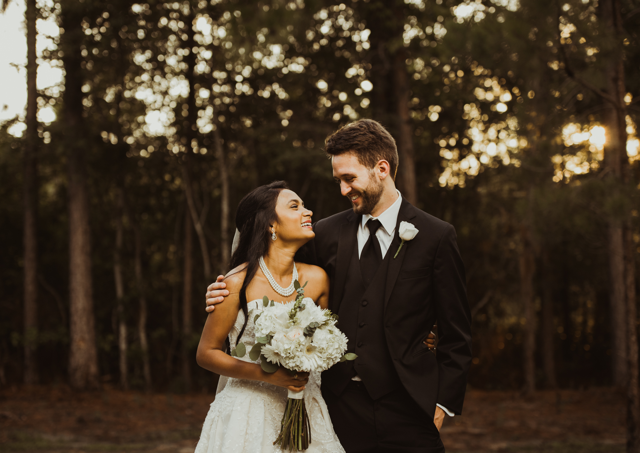 ©Isaiah & Taylor Photography - Lakeside Barn Wedding, Private Estate, Poplarville Mississippi-97.jpg