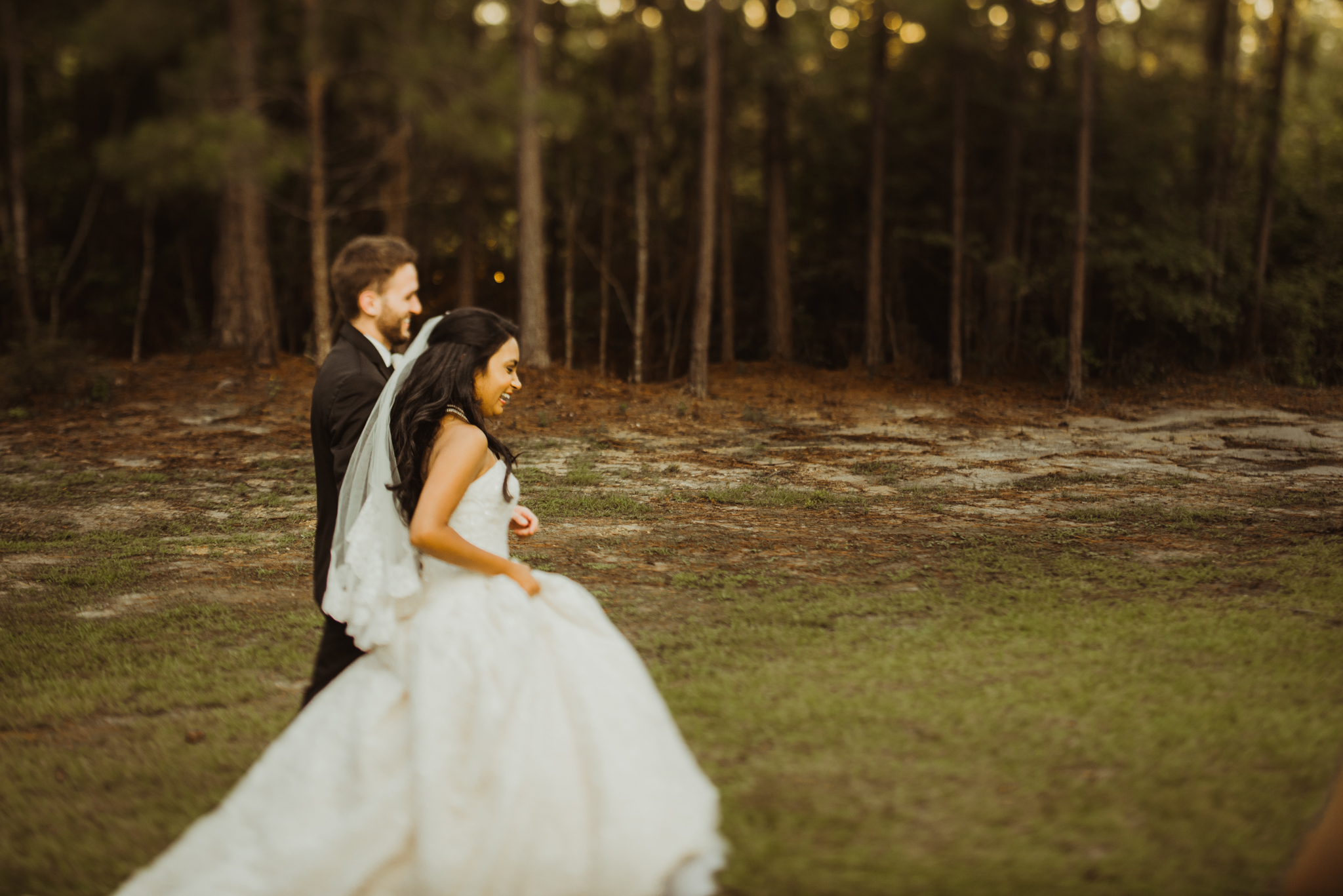 ©Isaiah & Taylor Photography - Lakeside Barn Wedding, Private Estate, Poplarville Mississippi-99.jpg