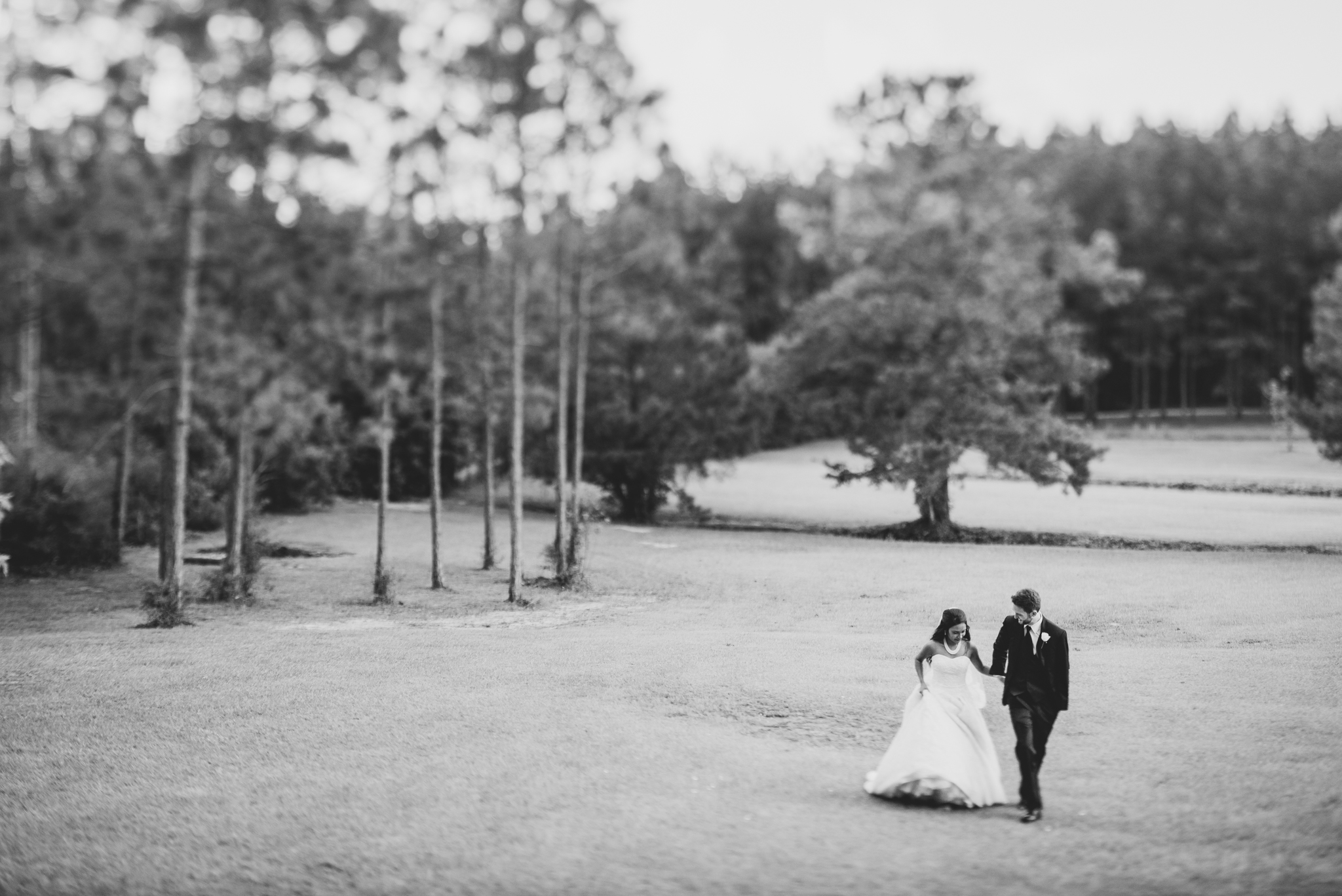 ©Isaiah & Taylor Photography - Lakeside Barn Wedding, Private Estate, Poplarville Mississippi-106.jpg