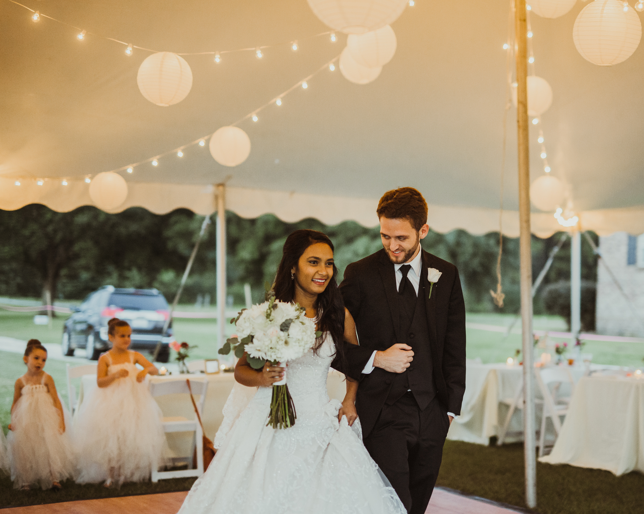 ©Isaiah & Taylor Photography - Lakeside Barn Wedding, Private Estate, Poplarville Mississippi-132.jpg