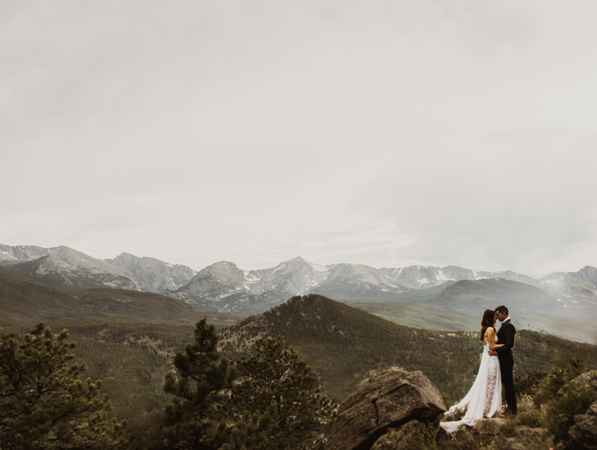 ©Isaiah + Taylor Photography - Estes National Park Adventure Elopement, Colorado Rockies-119.jpg