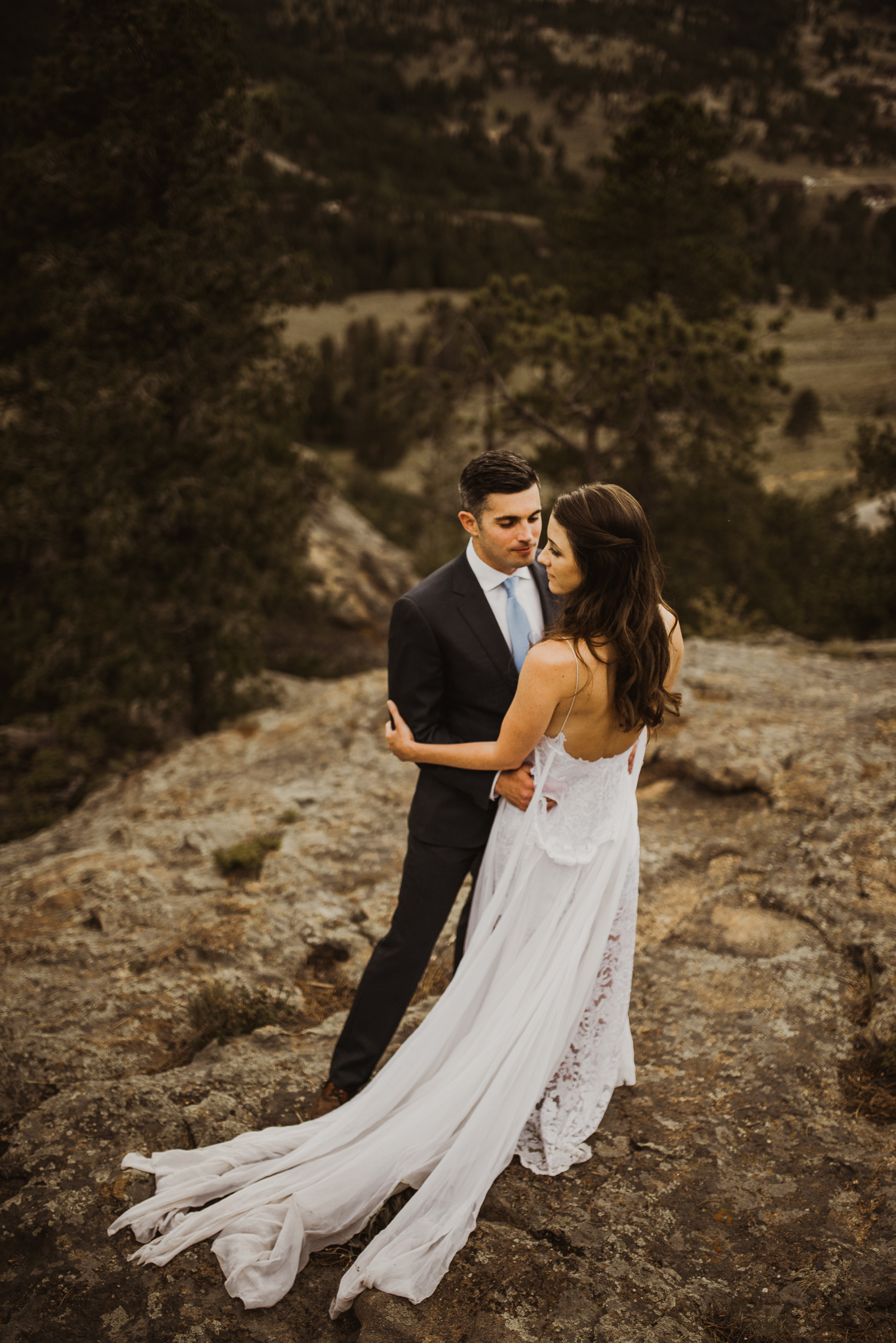 ©Isaiah + Taylor Photography - Estes National Park Adventure Elopement, Colorado Rockies-130.jpg