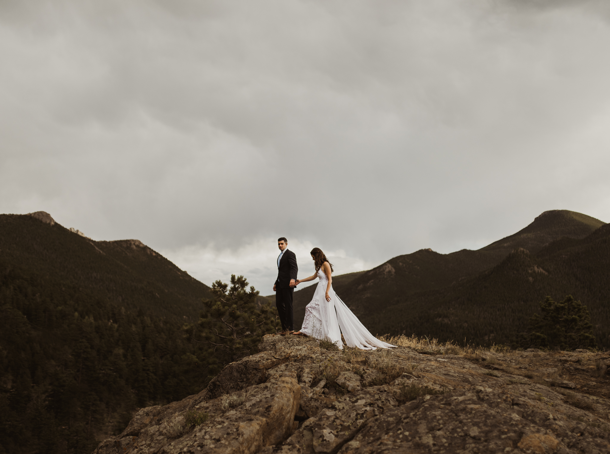 ©Isaiah + Taylor Photography - Estes National Park Adventure Elopement, Colorado Rockies-138.jpg