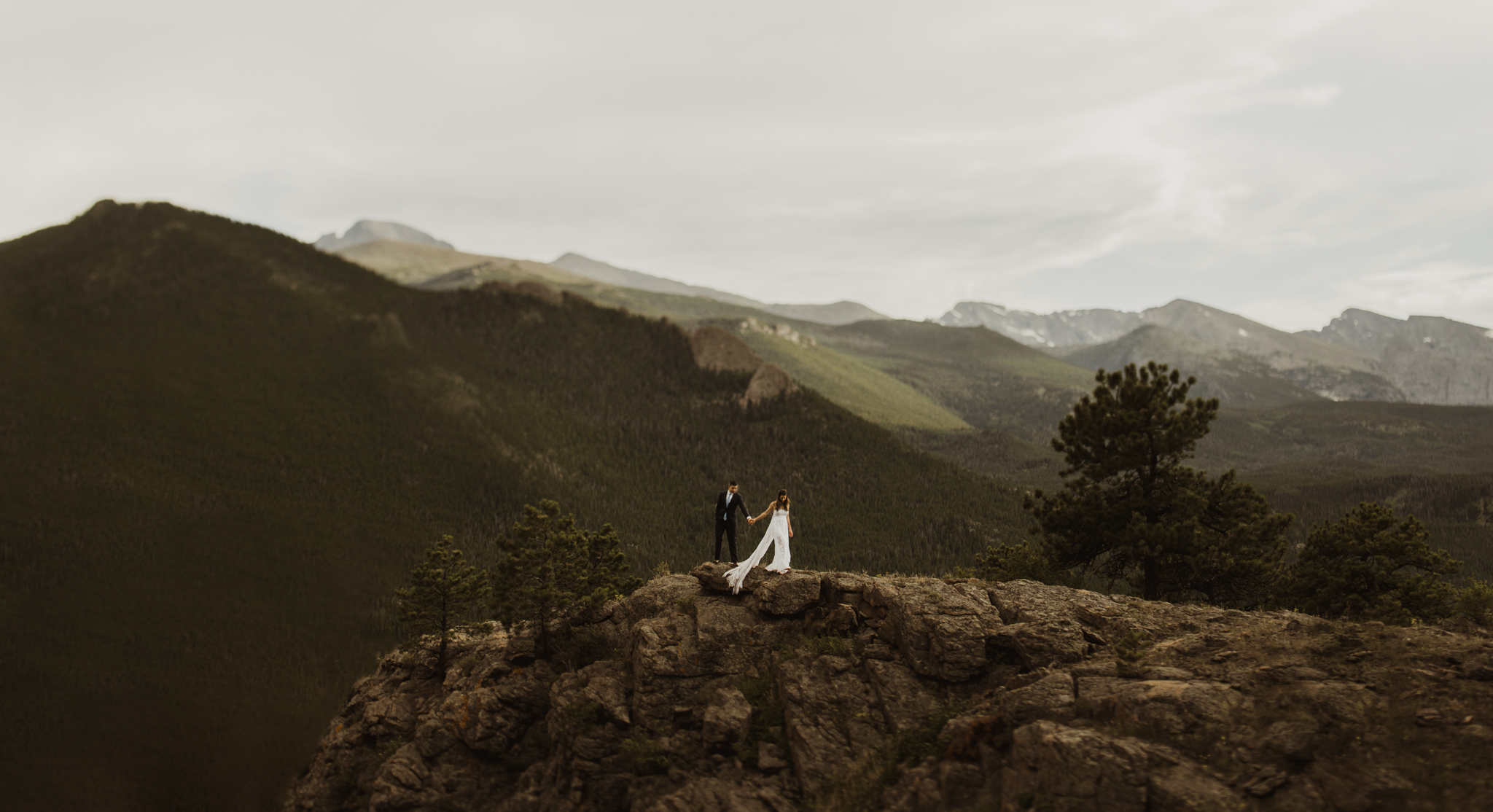 ©Isaiah + Taylor Photography - Estes National Park Adventure Elopement, Colorado Rockies-142.jpg