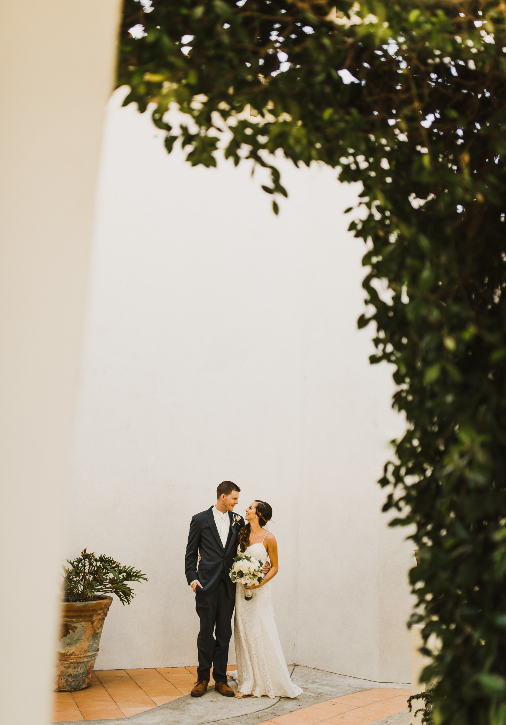 ©Isaiah + Taylor Photography - Rosarito Beach Destination Wedding, Mexico-0040.jpg