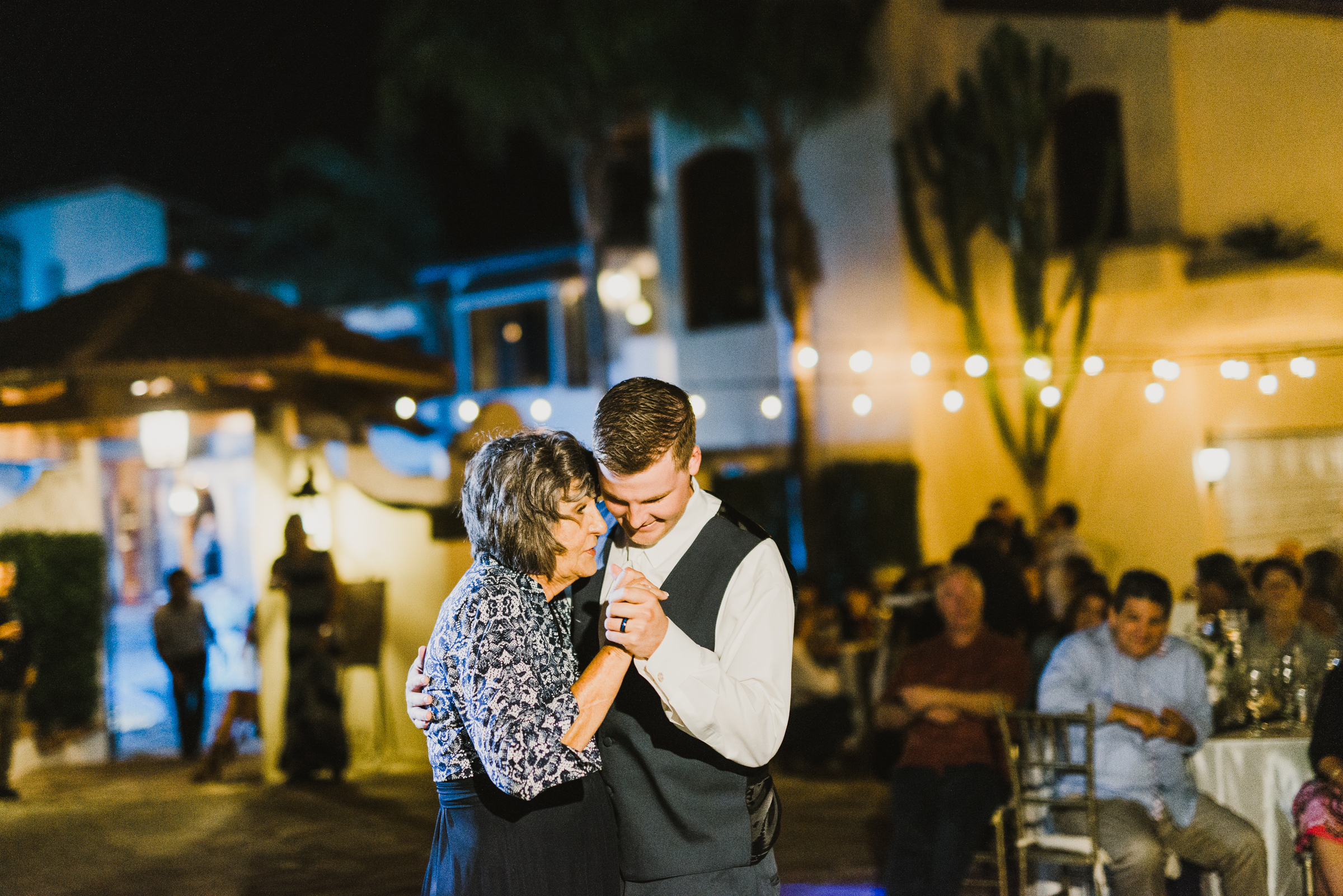 ©Isaiah + Taylor Photography - Rosarito Beach Destination Wedding, Mexico-0106.jpg