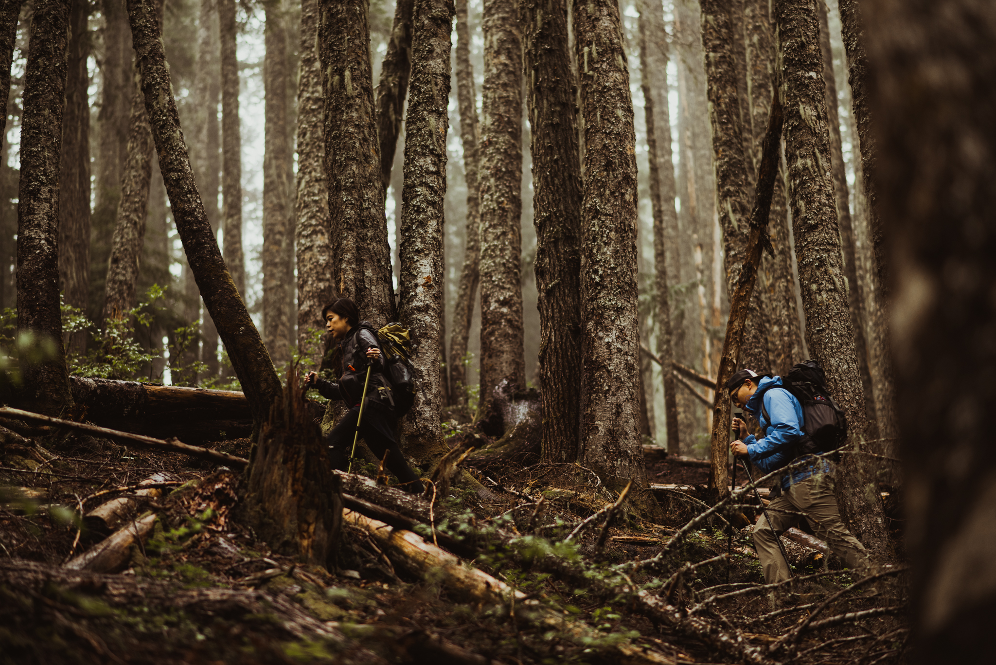 ©Isaiah-&-Taylor-Photography---Hidden-Lake-Cascade-Mountains-Engagement,-Washington-010.jpg