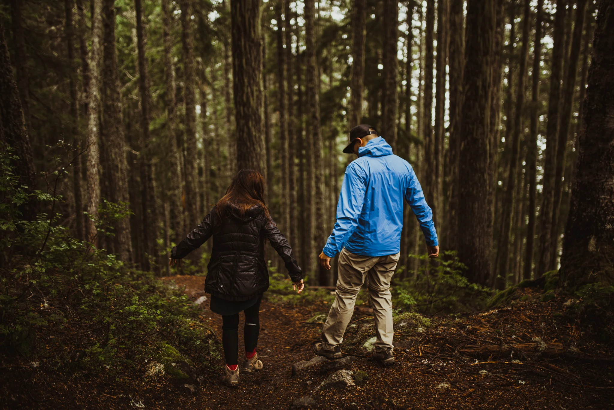 ©Isaiah-&-Taylor-Photography---Hidden-Lake-Cascade-Mountains-Engagement,-Washington-012.jpg