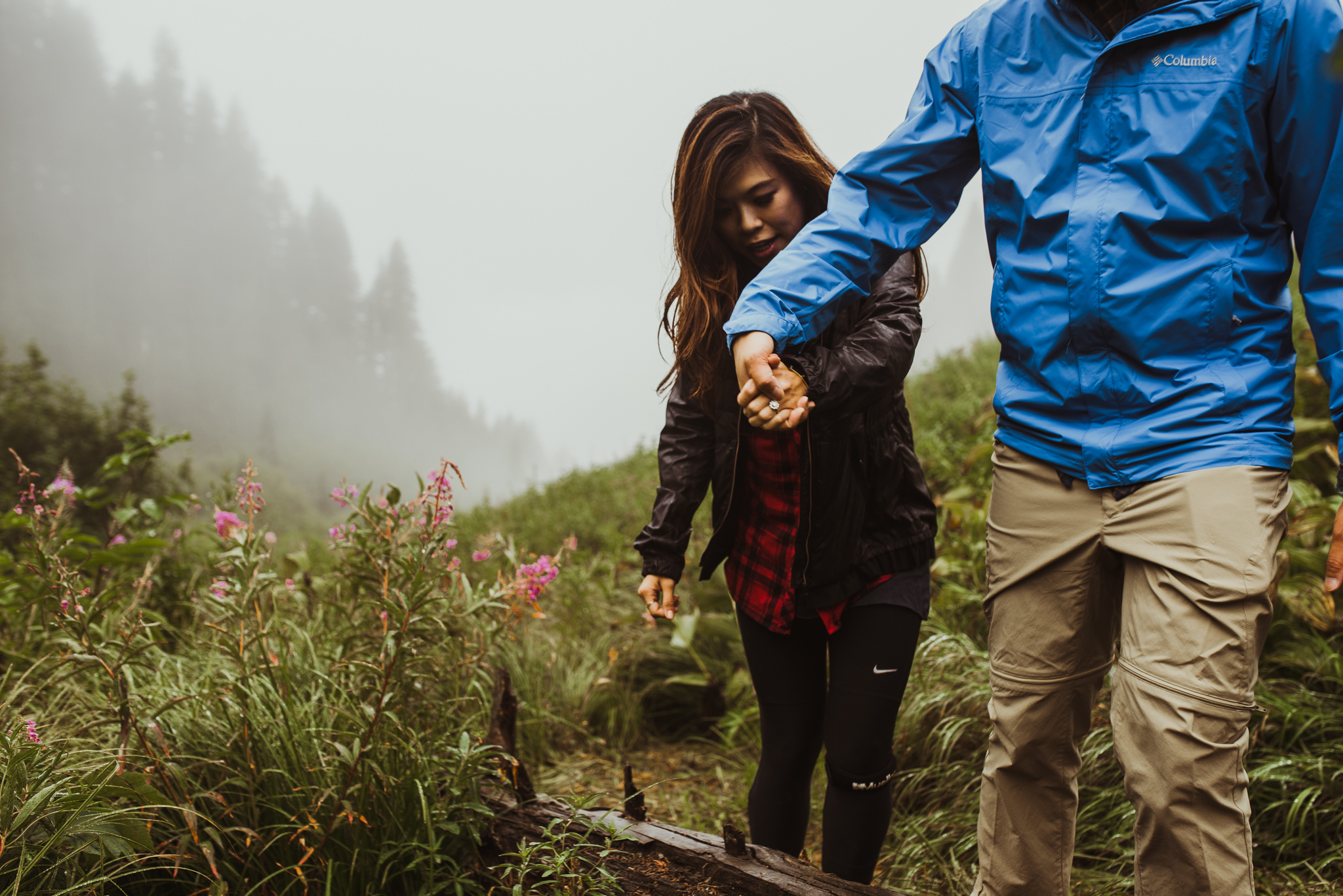 ©Isaiah-&-Taylor-Photography---Hidden-Lake-Cascade-Mountains-Engagement,-Washington-036.jpg