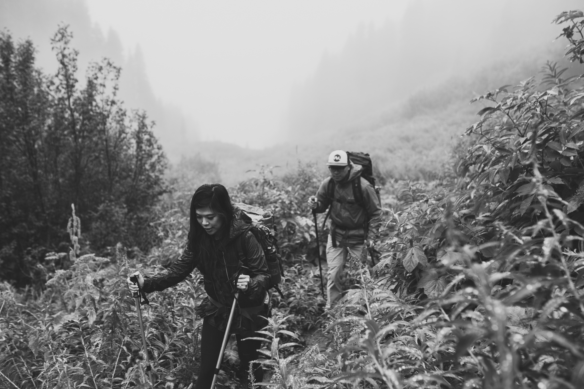 ©Isaiah-&-Taylor-Photography---Hidden-Lake-Cascade-Mountains-Engagement,-Washington-043.jpg