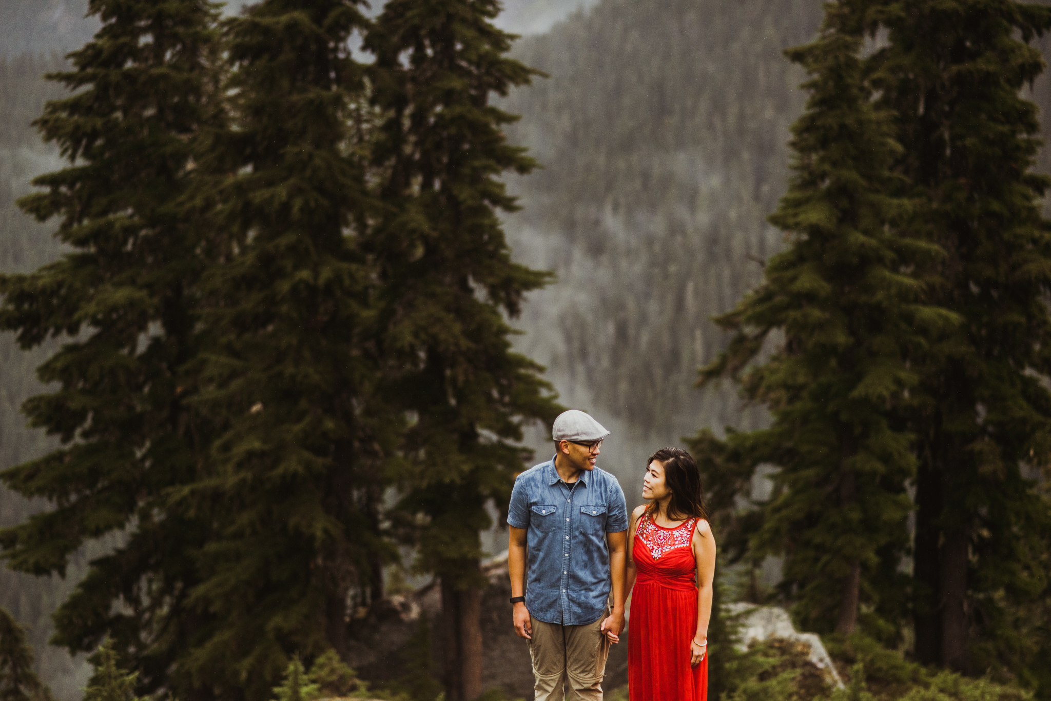 ©Isaiah-&-Taylor-Photography---Hidden-Lake-Cascade-Mountains-Engagement,-Washington-077.jpg