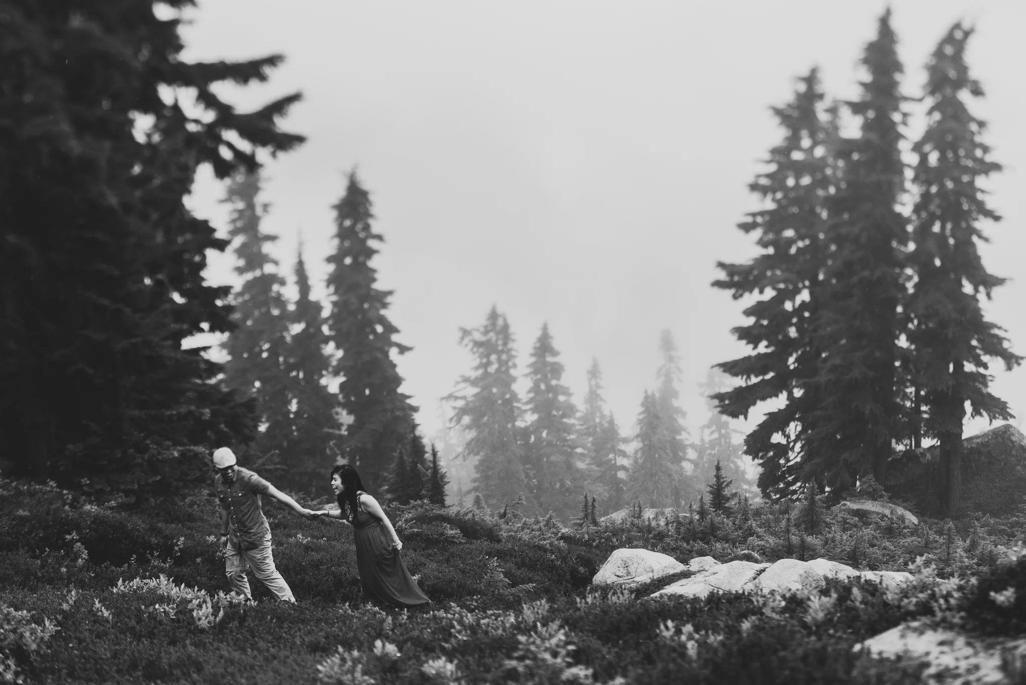 ©Isaiah-&-Taylor-Photography---Hidden-Lake-Cascade-Mountains-Engagement,-Washington-081.jpg