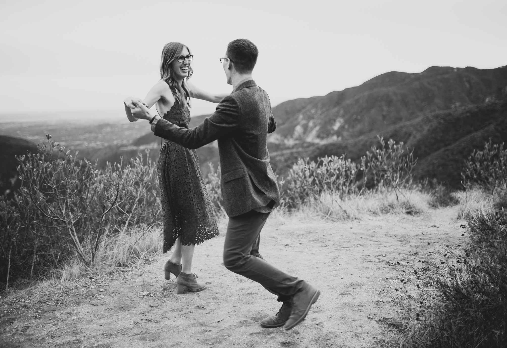 ©Isaiah + Taylor Photography - Los Angeles National Forest Engagement-0086.jpg