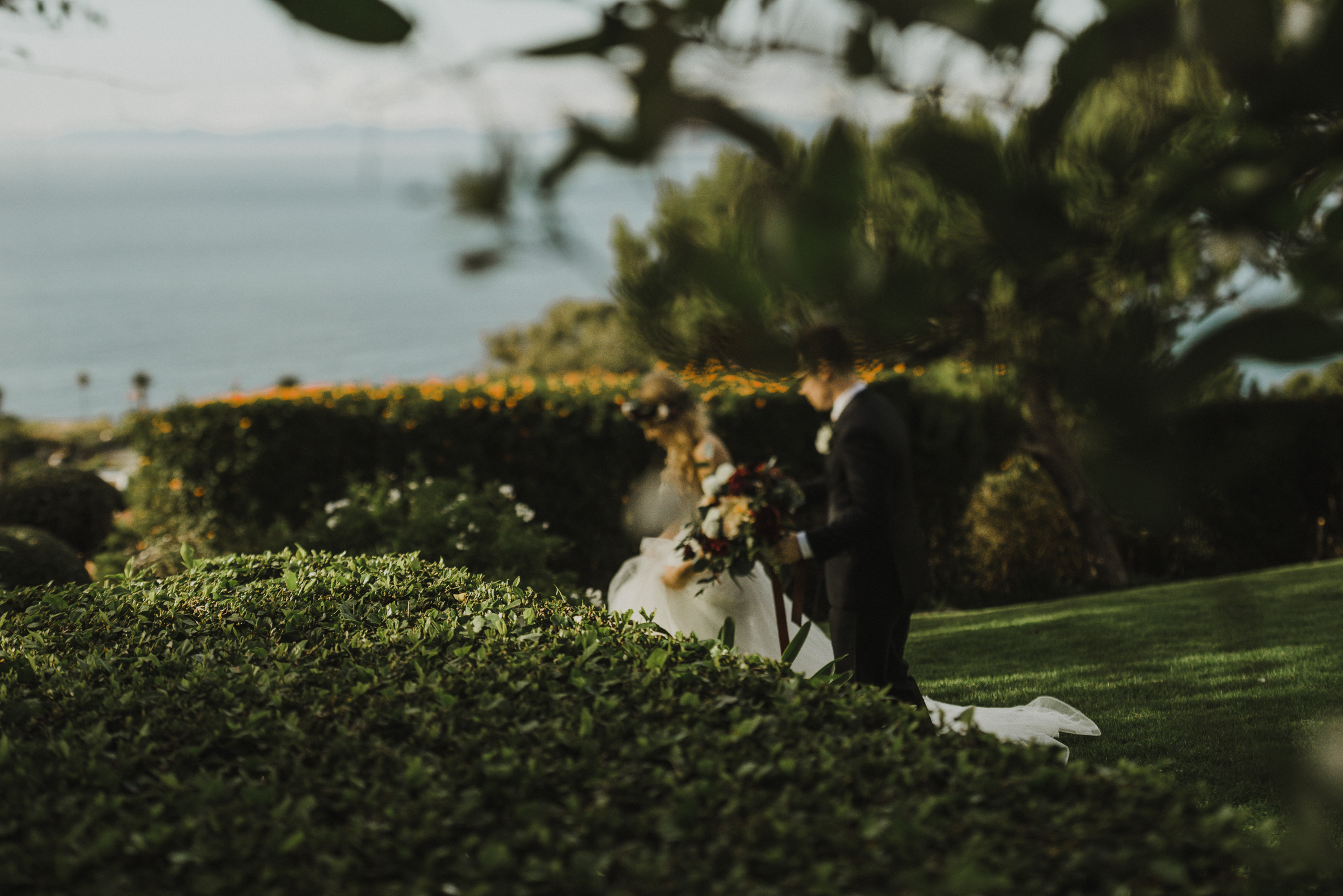 ©Isaiah + Taylor Photography - La Venta Inn Wedding, Palos Verdes Estates-17.jpg