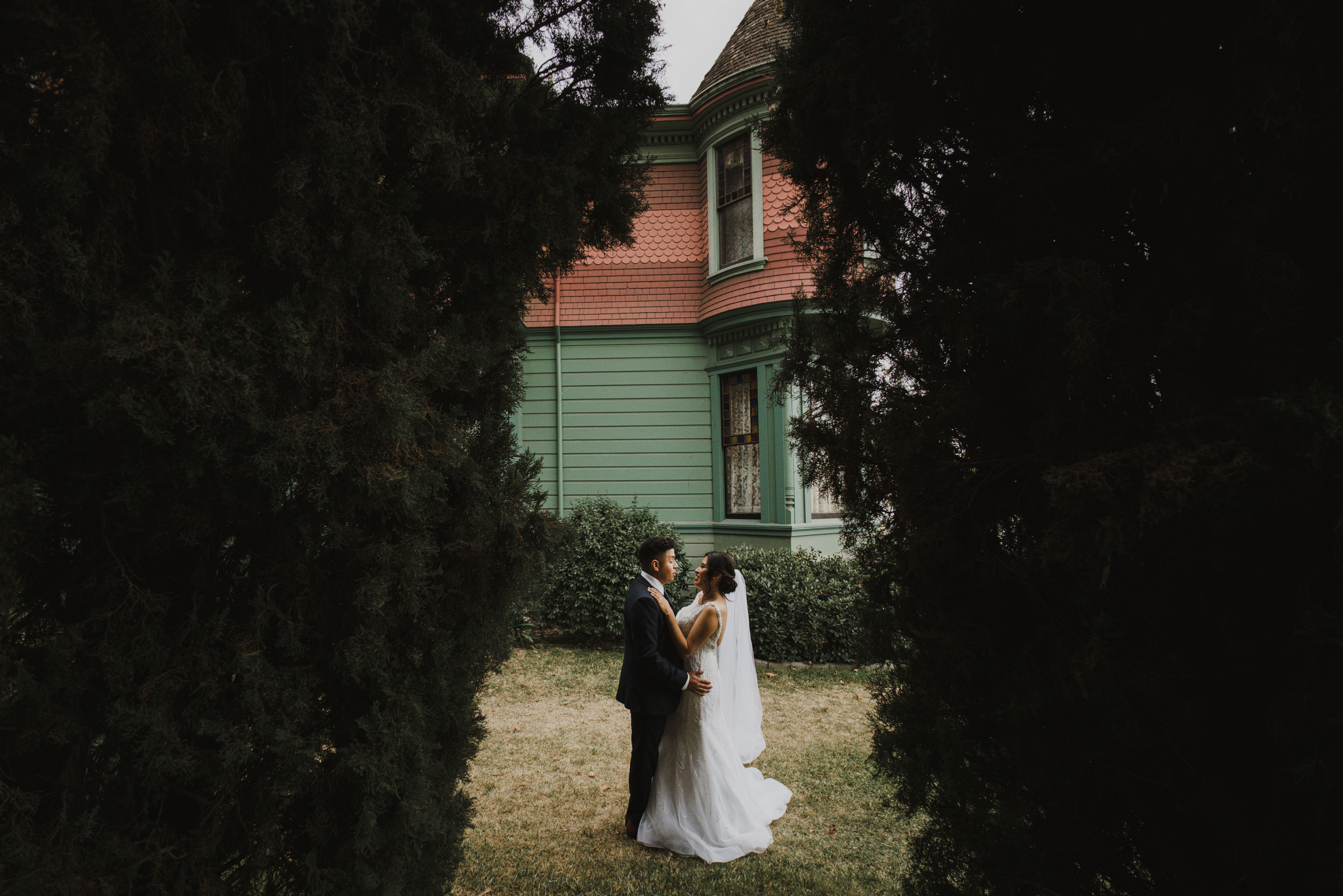 ©Isaiah-&-Taylor-Photography---Heritage-Square-Museum-Wedding,-Los-Angeles--41.jpg