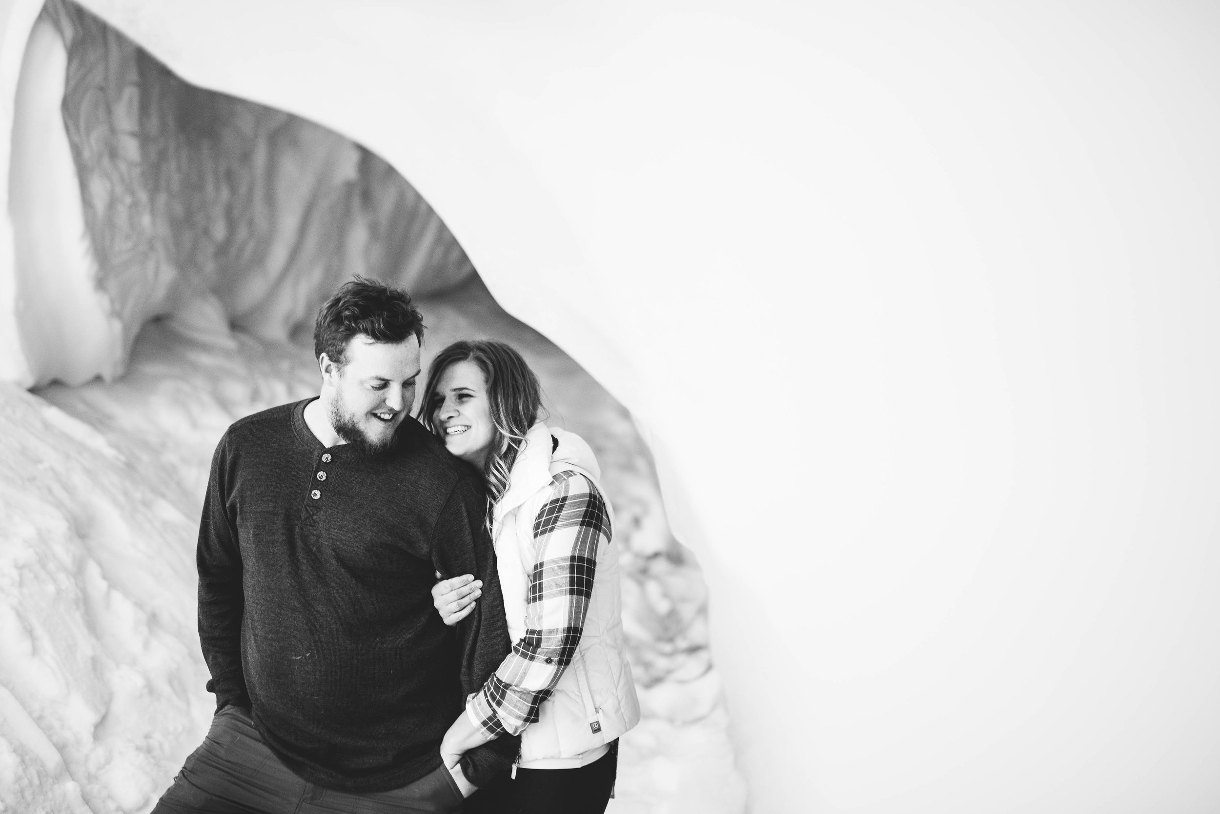 Isaiah-&-Taylor-Photography---Matt-&-Lindsay-Engagement-235.jpg