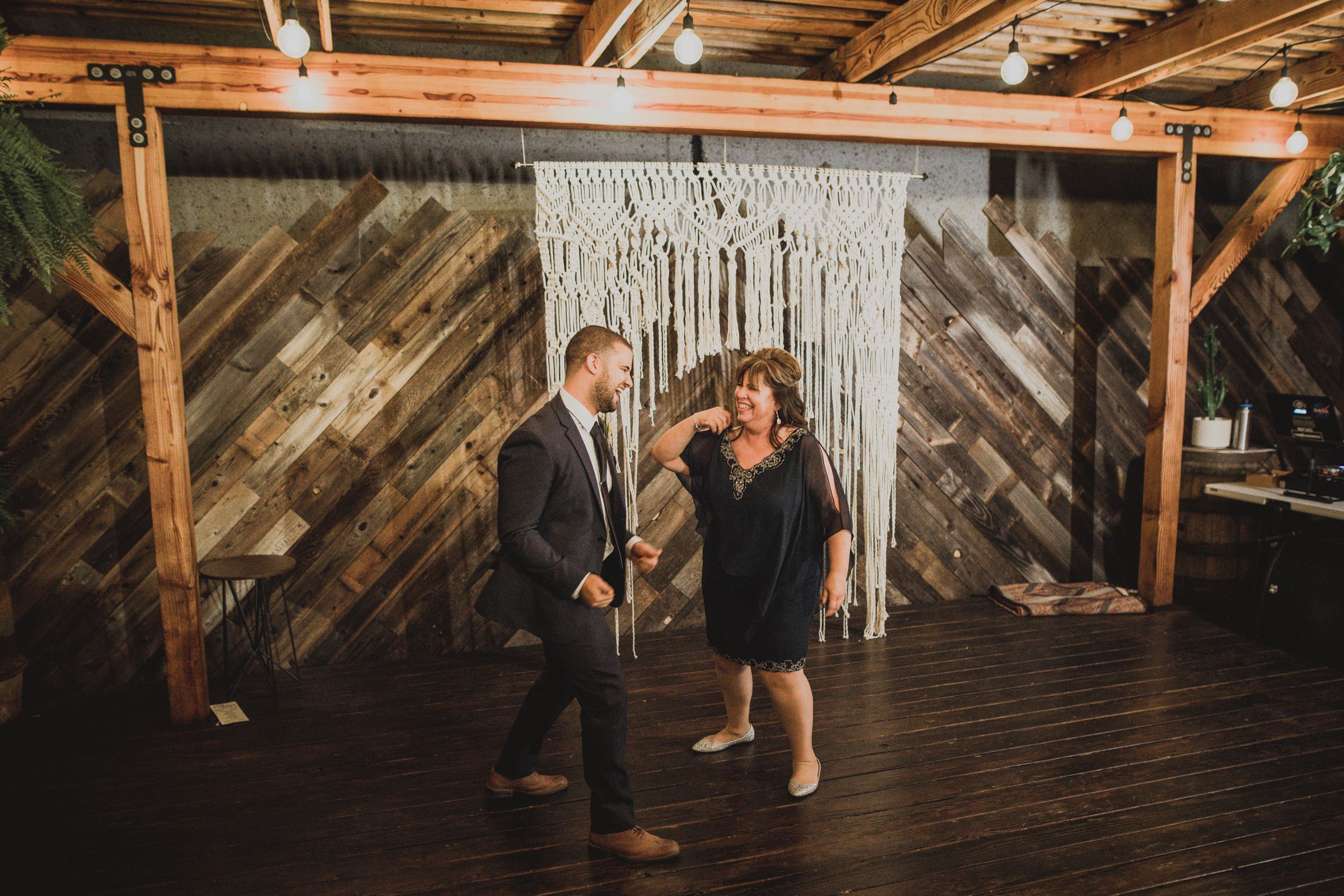 ©Isaiah + Taylor Photography - The Woodshed Booze Brothers Wedding, Vista California Wedding Photographer-152.jpg