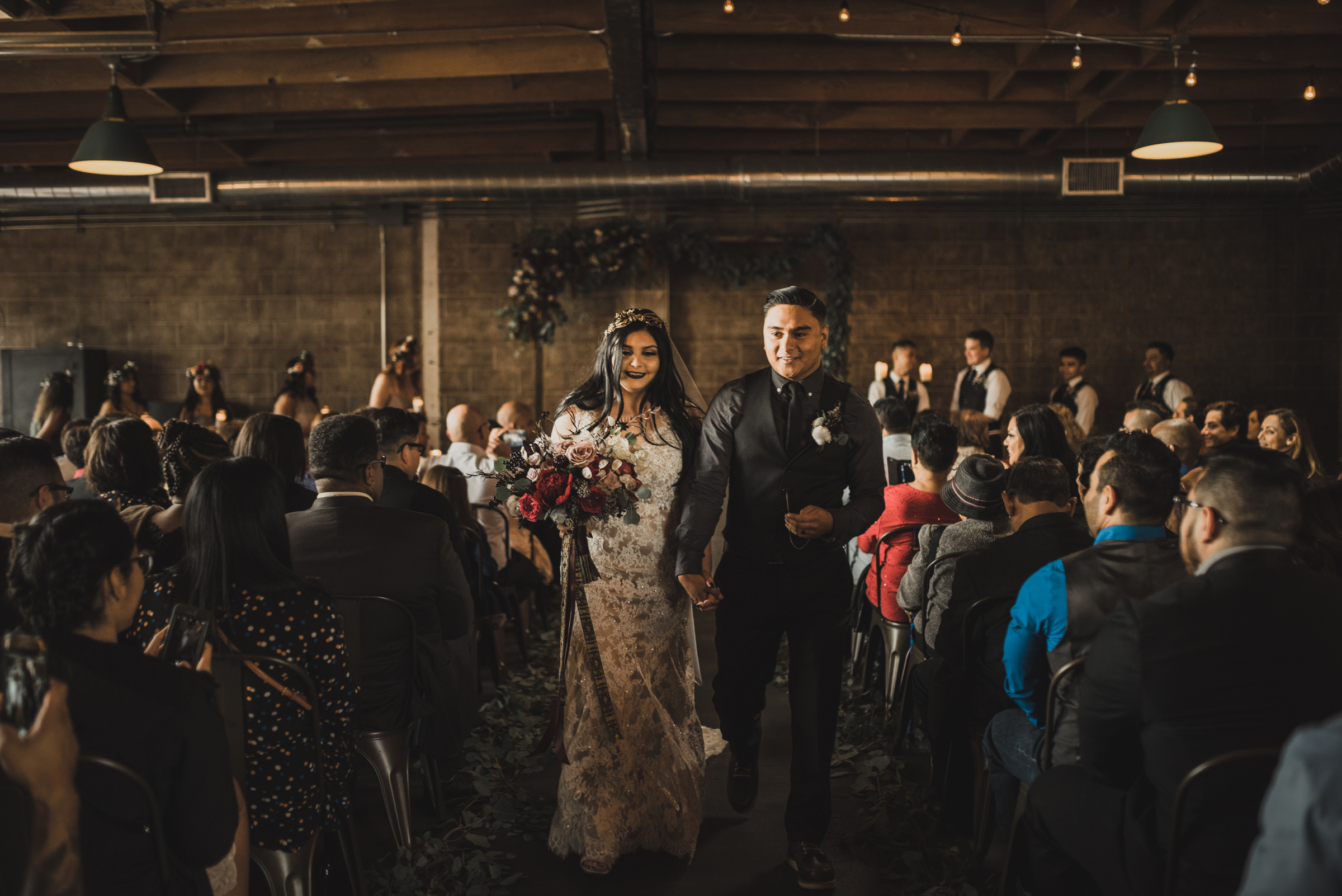 ©Isaiah + Taylor Photography - Smoky Hollow Studios Wedding, El Segundo, Los Angeles Wedding Photographer-55.jpg