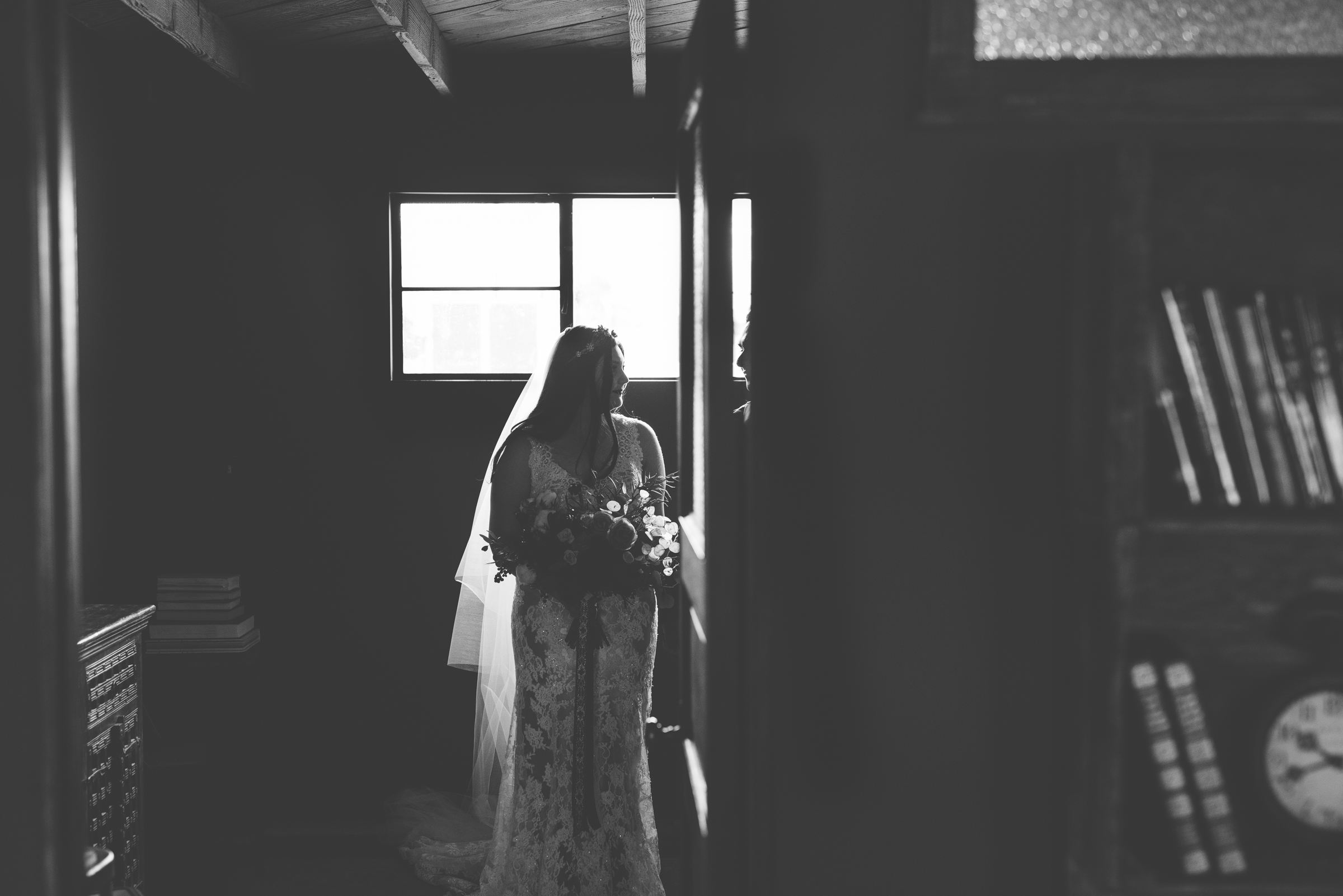 ©Isaiah + Taylor Photography - Smoky Hollow Studios Wedding, El Segundo, Los Angeles Wedding Photographer-63.jpg