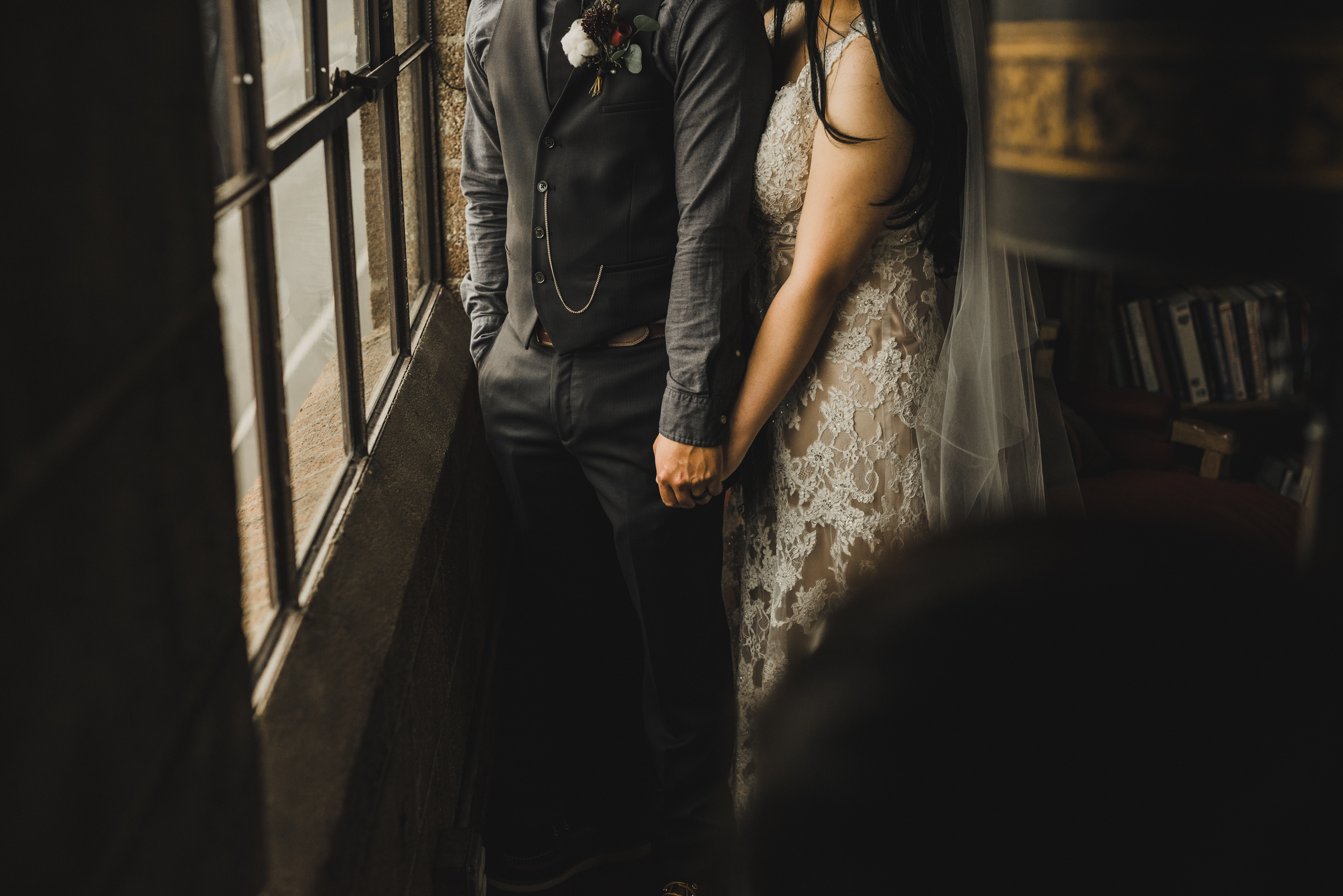 ©Isaiah + Taylor Photography - Smoky Hollow Studios Wedding, El Segundo, Los Angeles Wedding Photographer-72.jpg