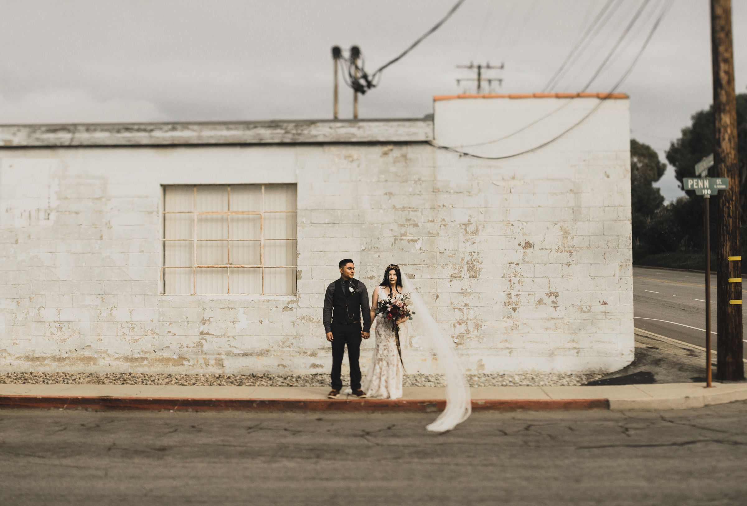 ©Isaiah + Taylor Photography - Smoky Hollow Studios Wedding, El Segundo, Los Angeles Wedding Photographer-77.jpg