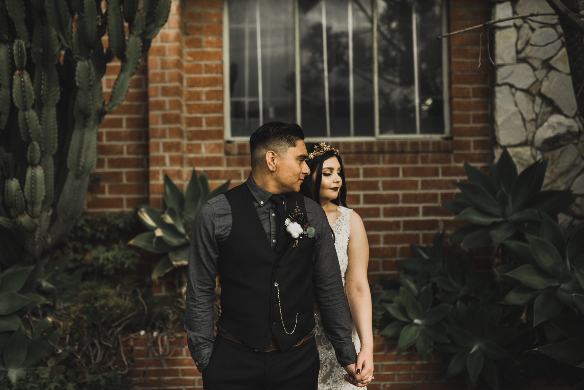 ©Isaiah + Taylor Photography - Smoky Hollow Studios Wedding, El Segundo, Los Angeles Wedding Photographer-87.jpg