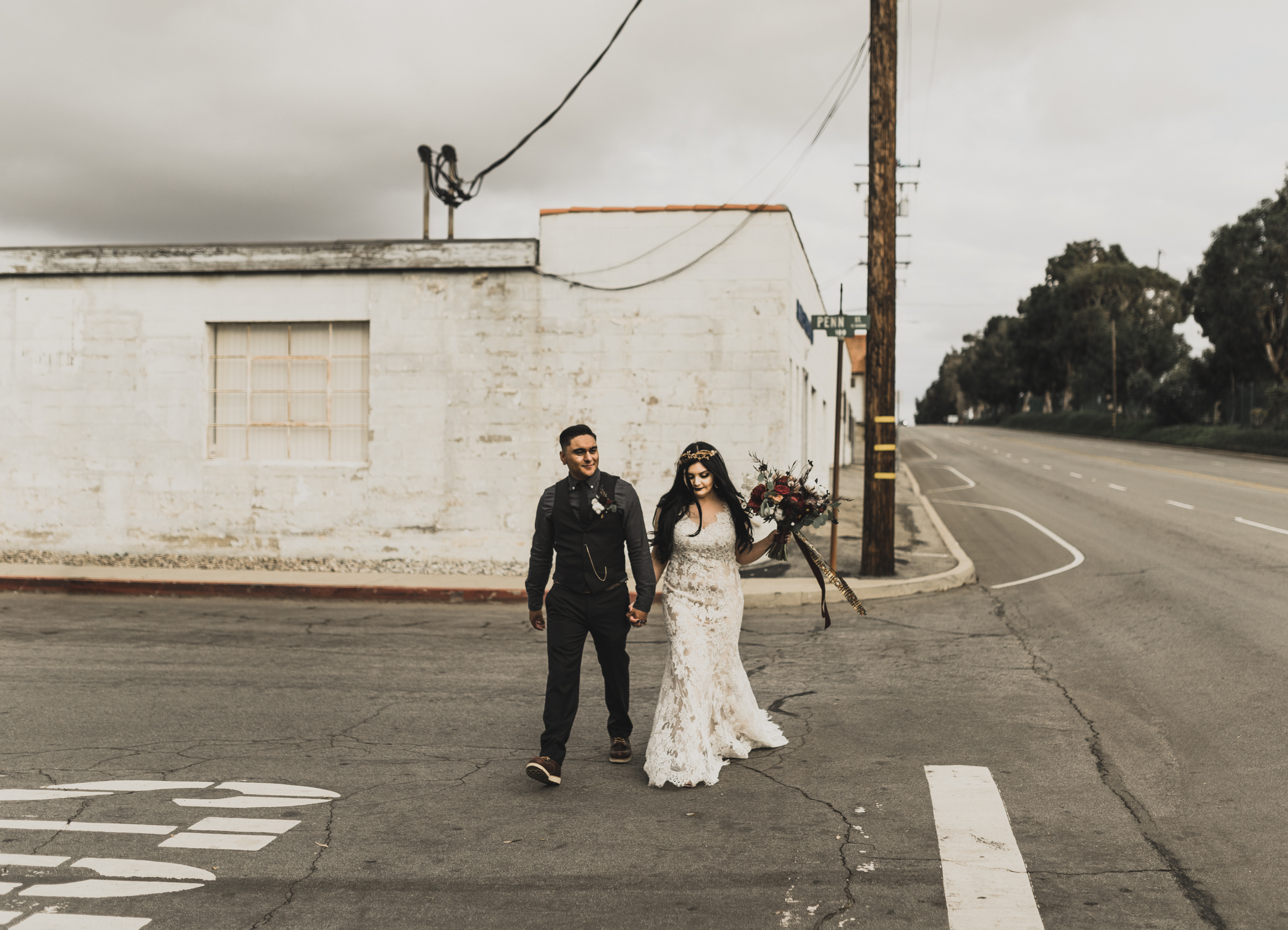 ©Isaiah + Taylor Photography - Smoky Hollow Studios Wedding, El Segundo, Los Angeles Wedding Photographer-94.jpg