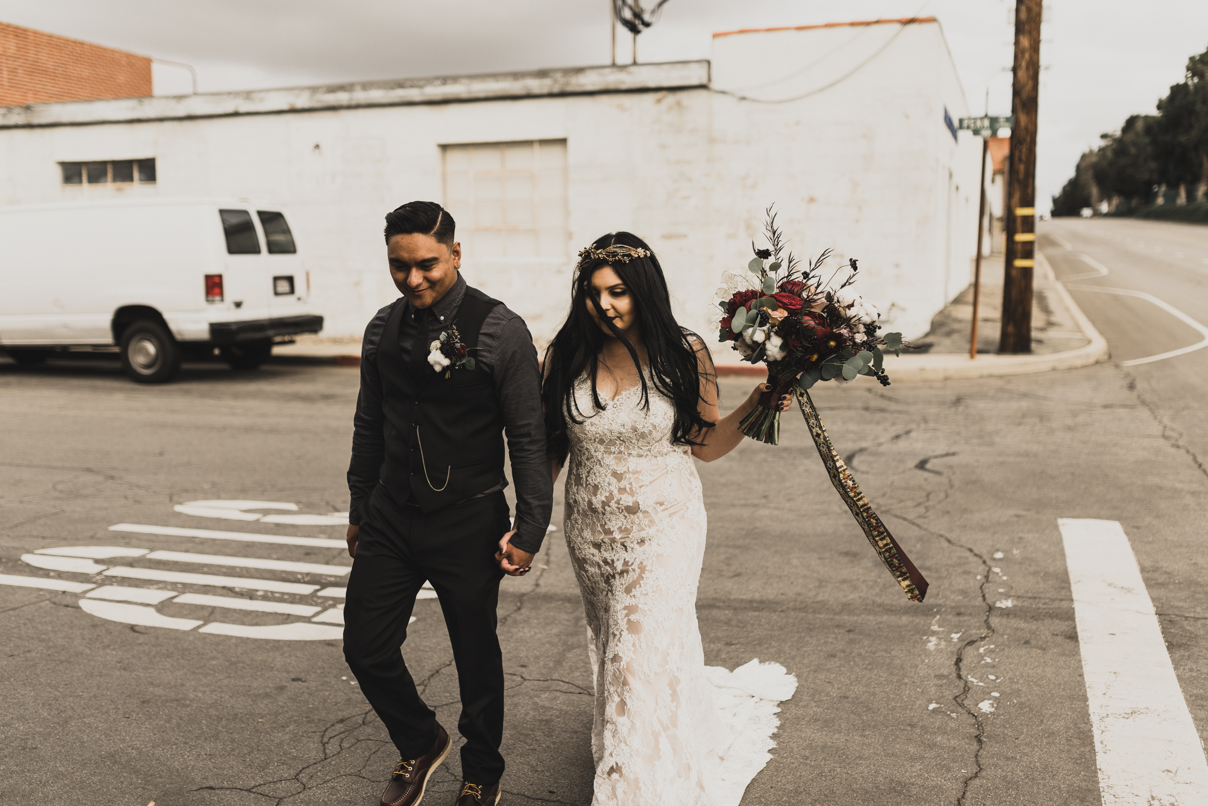 ©Isaiah + Taylor Photography - Smoky Hollow Studios Wedding, El Segundo, Los Angeles Wedding Photographer-95.jpg