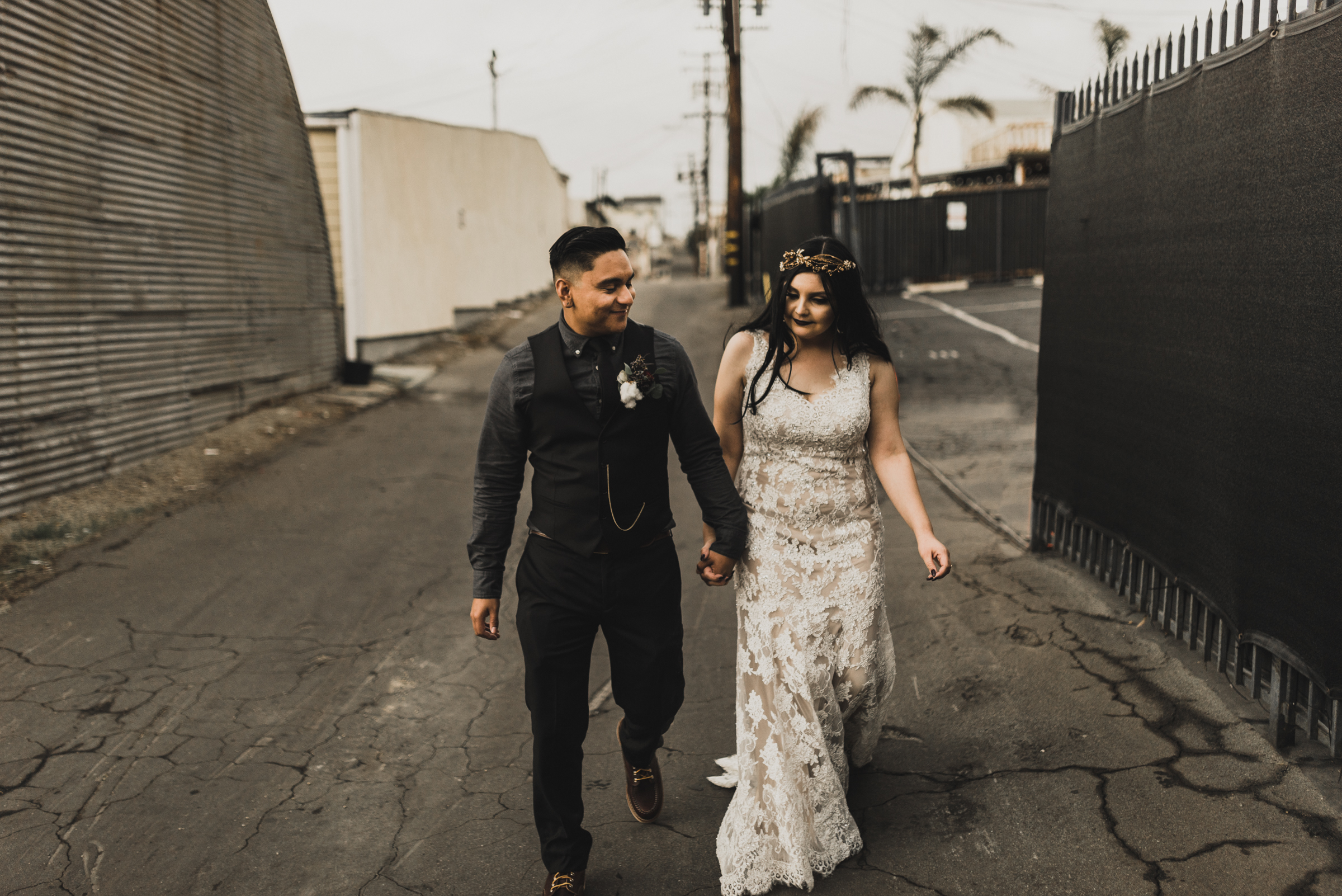 ©Isaiah + Taylor Photography - Smoky Hollow Studios Wedding, El Segundo, Los Angeles Wedding Photographer-104.jpg