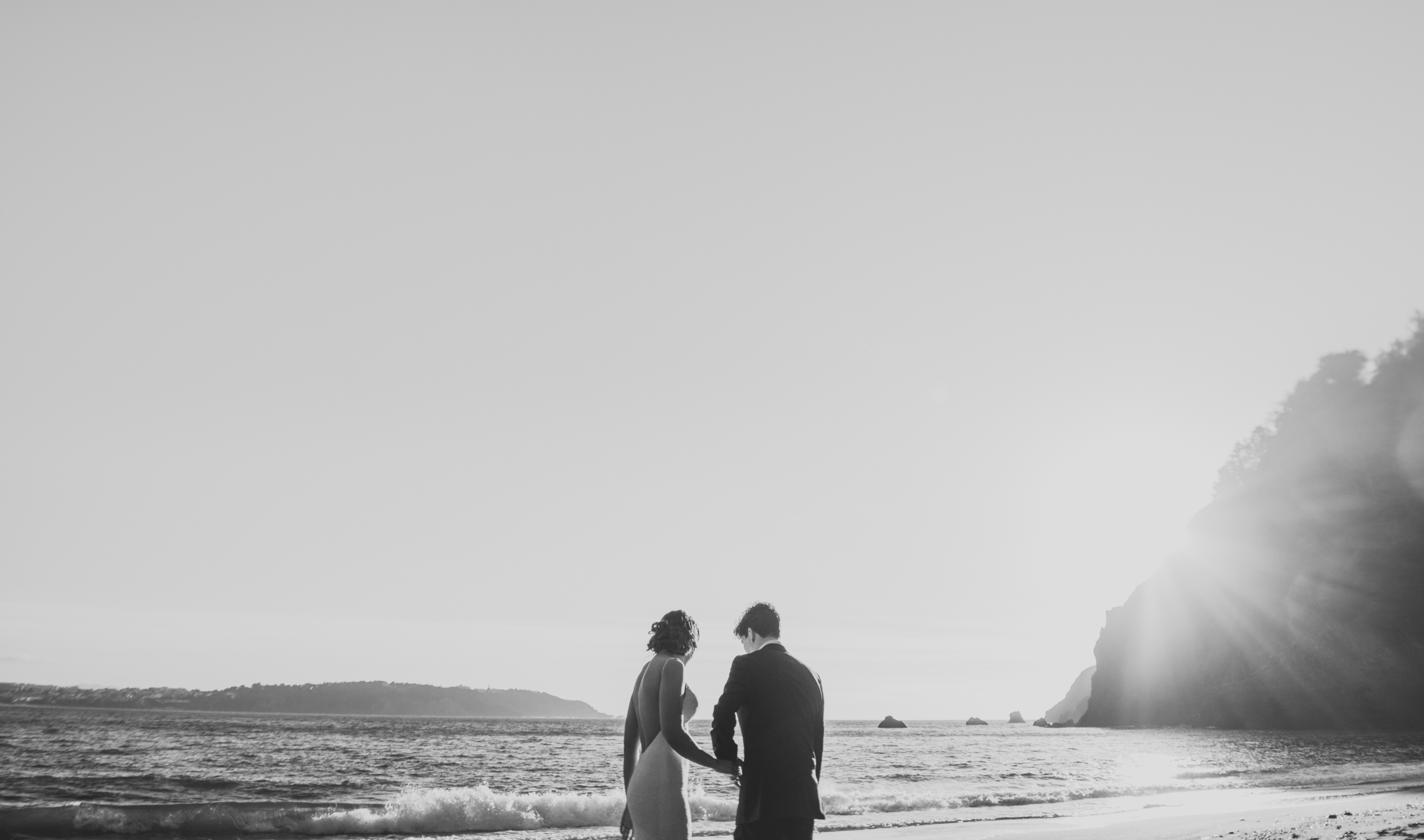 ©Isaiah + Taylor Photography - San Fransisco Elopement, Golden Gate Bridge-53.jpg