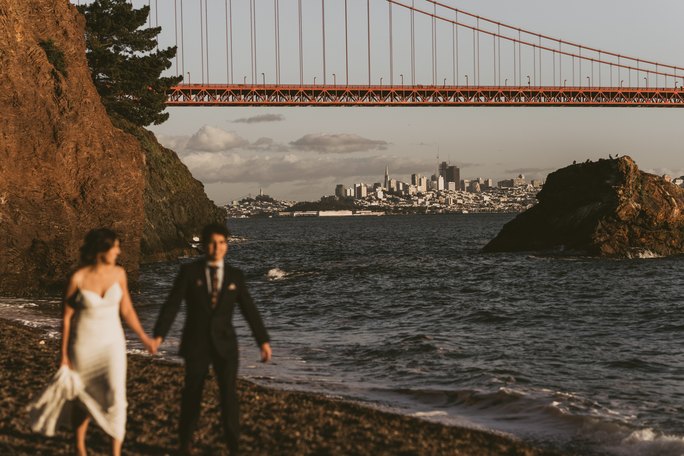 ©Isaiah + Taylor Photography - San Fransisco Elopement, Golden Gate Bridge-79.jpg