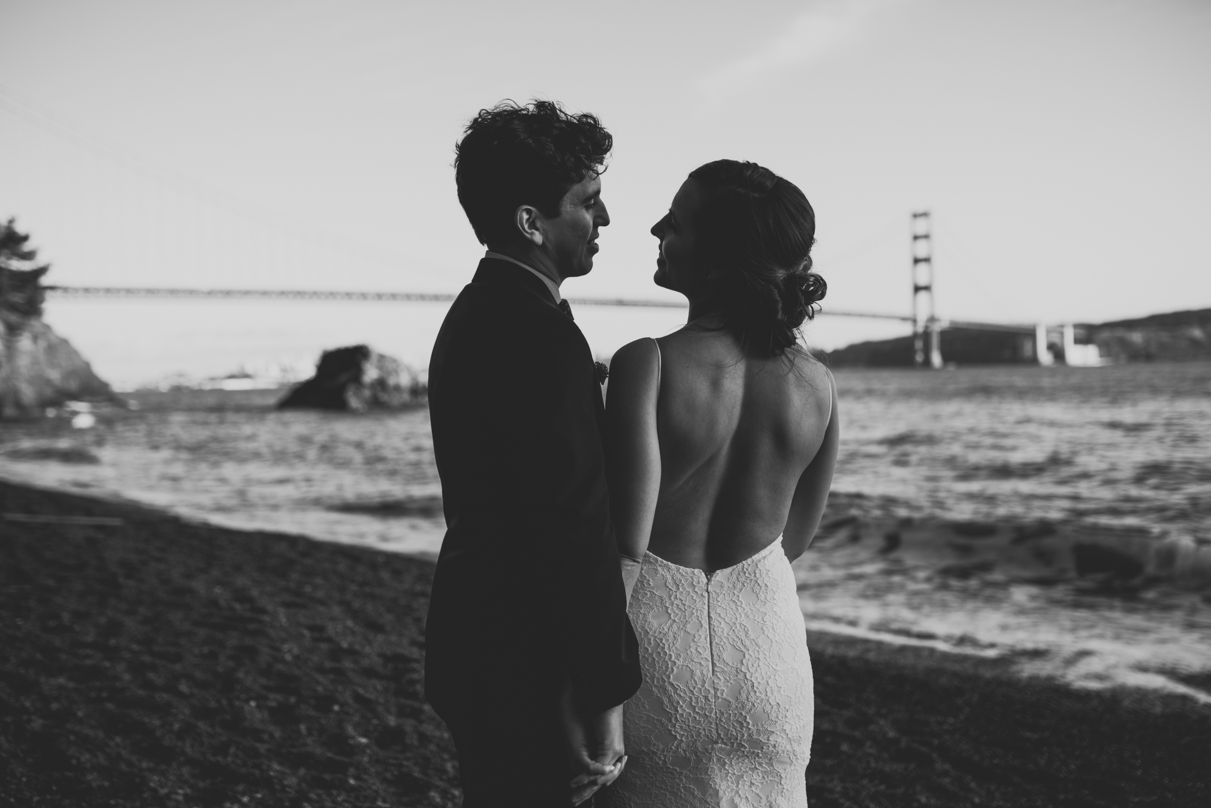 ©Isaiah + Taylor Photography - San Fransisco Elopement, Golden Gate Bridge-87.jpg