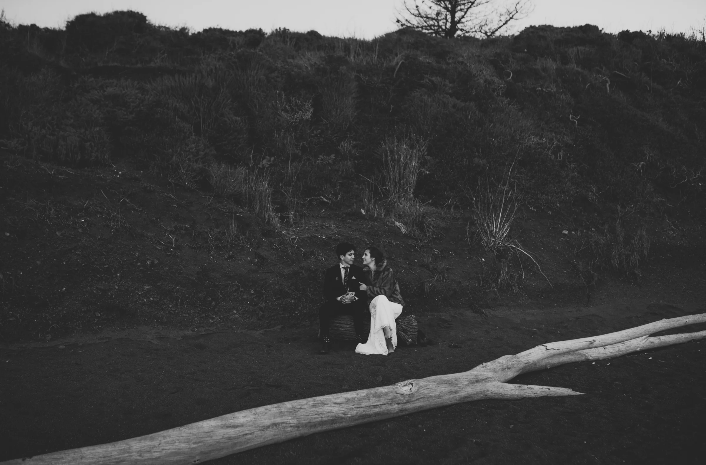 ©Isaiah + Taylor Photography - San Fransisco Elopement, Golden Gate Bridge-93.jpg