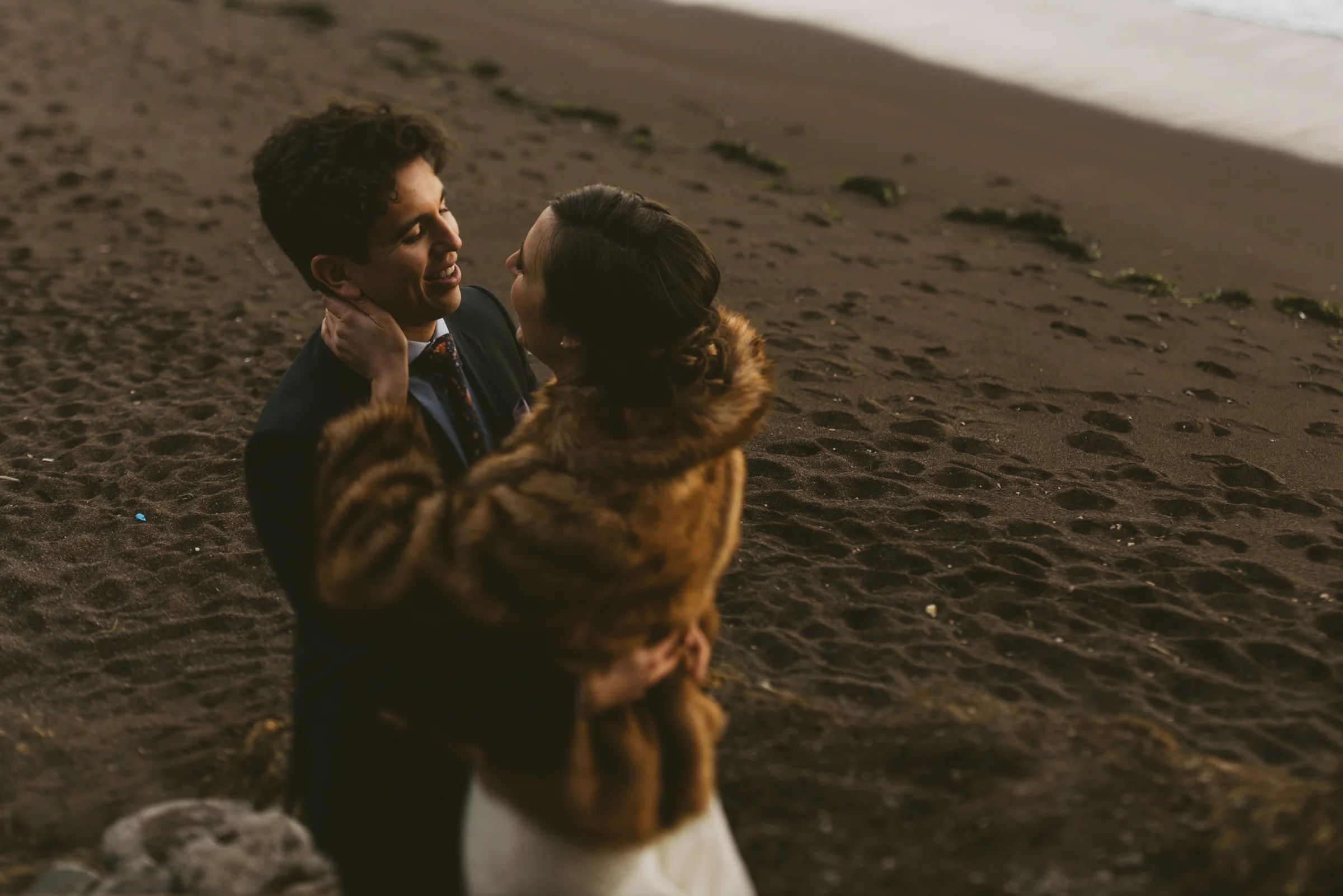 ©Isaiah + Taylor Photography - San Fransisco Elopement, Golden Gate Bridge-106.jpg