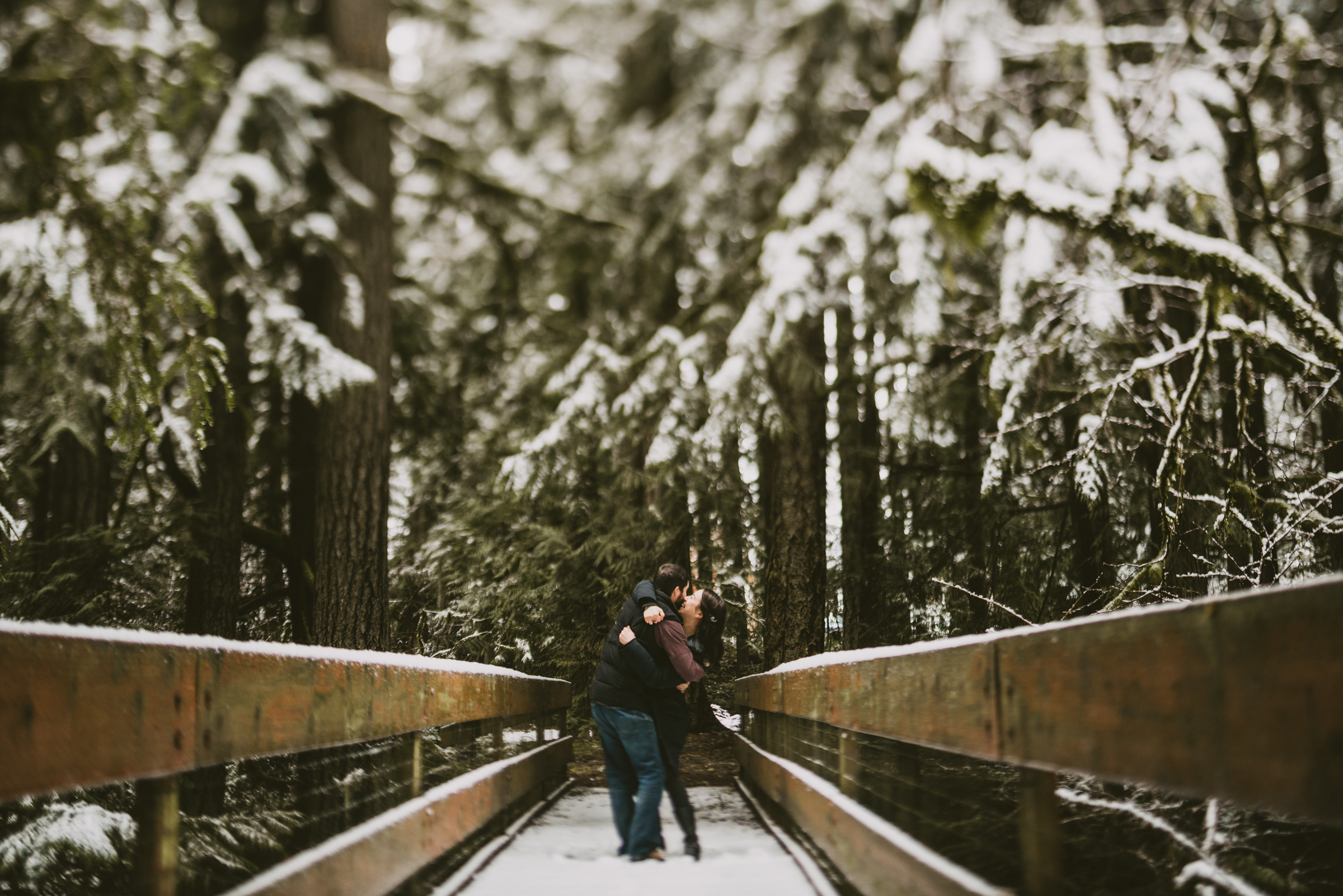 © Isaiah + Taylor Photography - Portland, Oregon Winter Forest Cabin Engagement-7.jpg