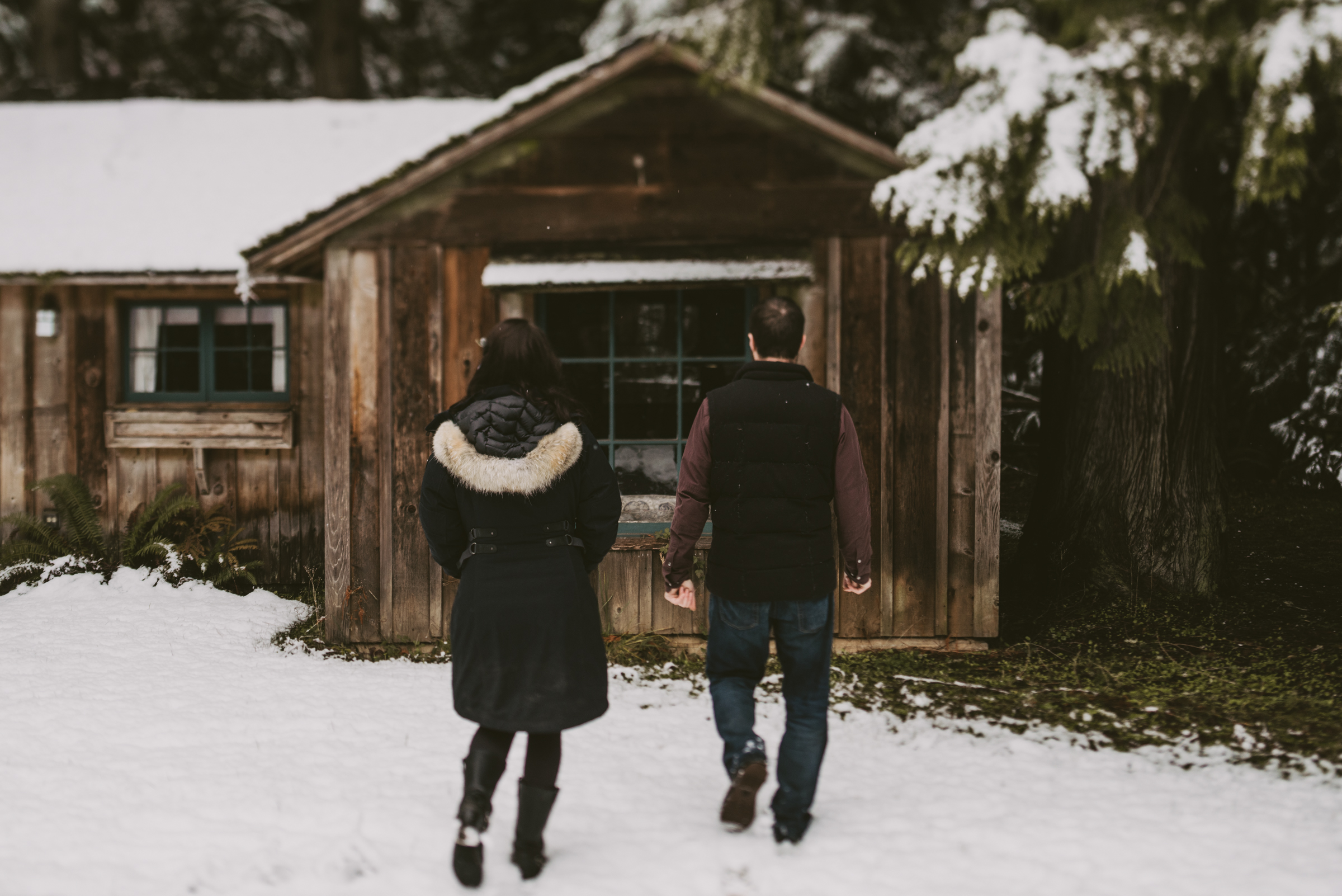 © Isaiah + Taylor Photography - Portland, Oregon Winter Forest Cabin Engagement-12.jpg