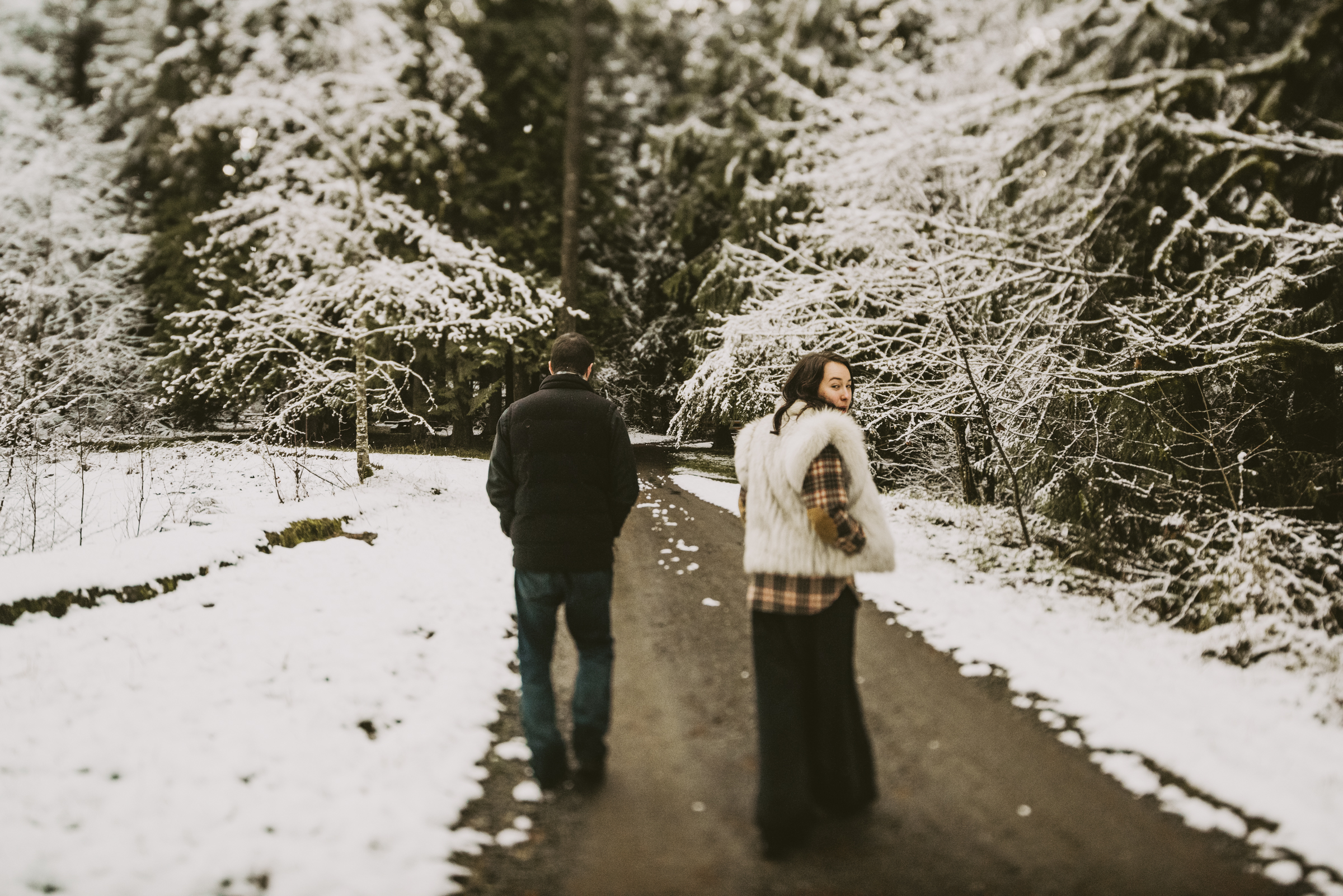 © Isaiah + Taylor Photography - Portland, Oregon Winter Forest Cabin Engagement-44.jpg