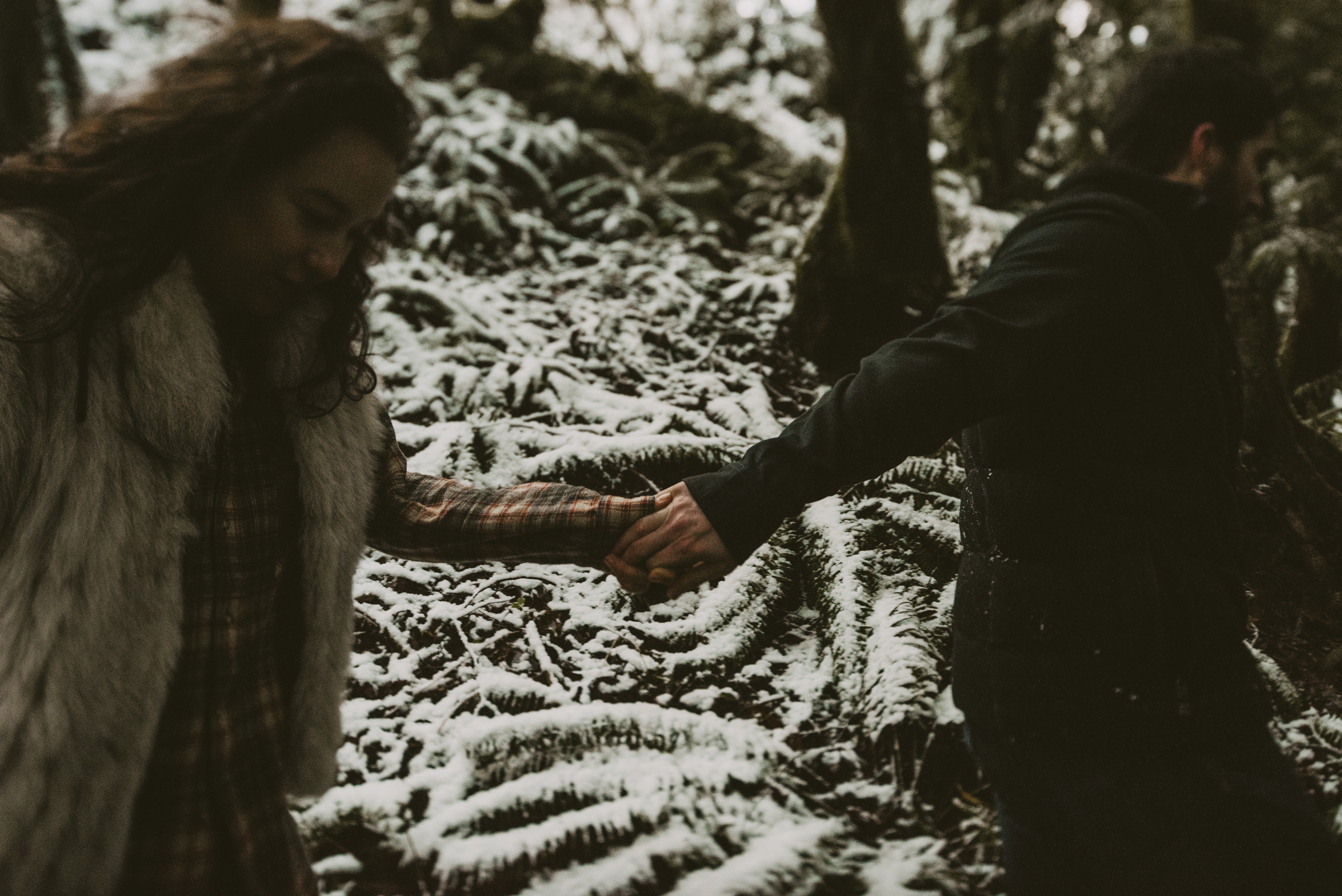 © Isaiah + Taylor Photography - Portland, Oregon Winter Forest Cabin Engagement-49.jpg