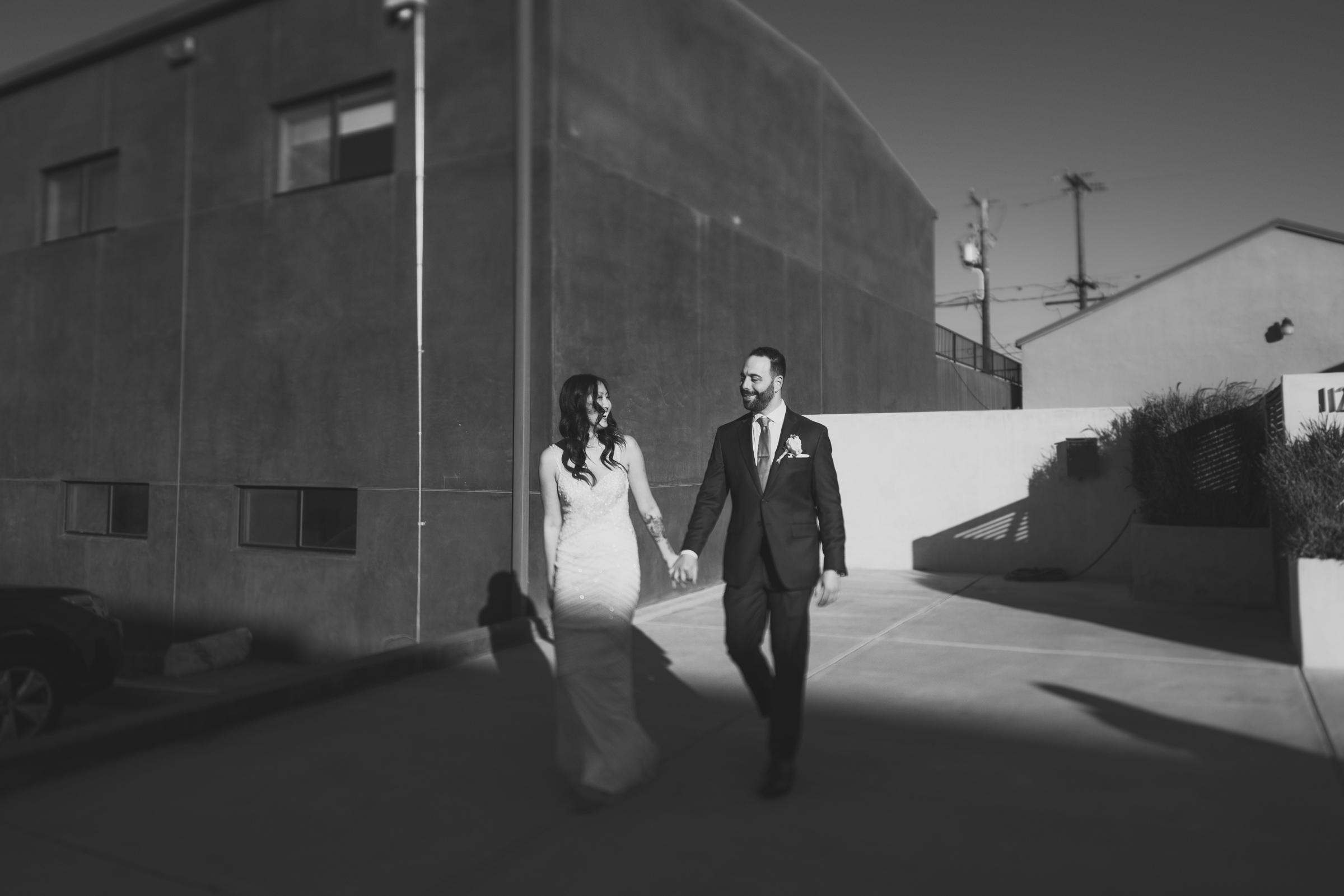 ©Isaiah + Taylor Photography - Big Door Studios Wedding, El Segundo, Los Angeles Wedding Photographer-42.jpg