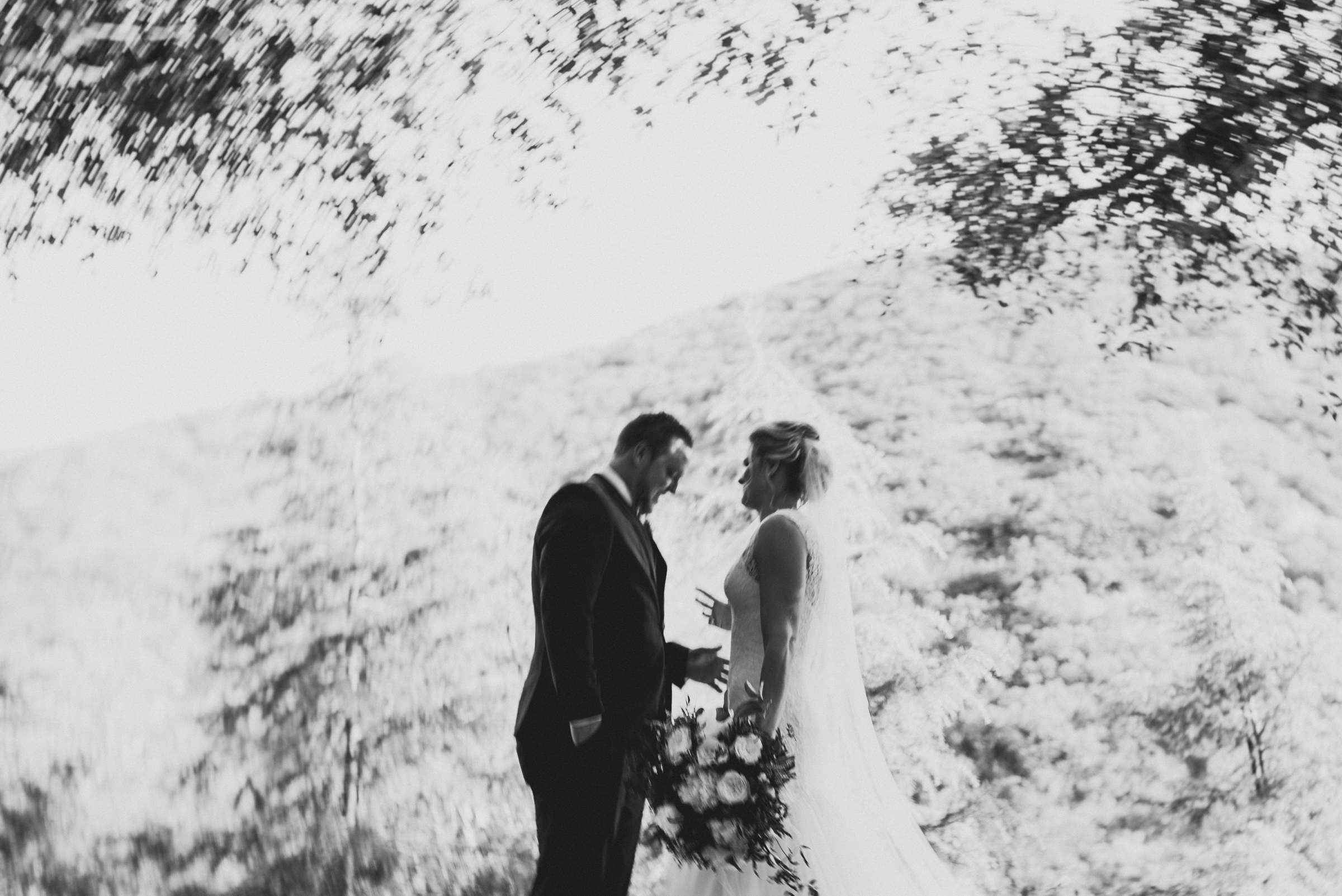 ©Isaiah + Taylor Photography - Serendipity Gardens Wedding, Oak Glen, San Bernarndino Wedding Photographer-19.jpg